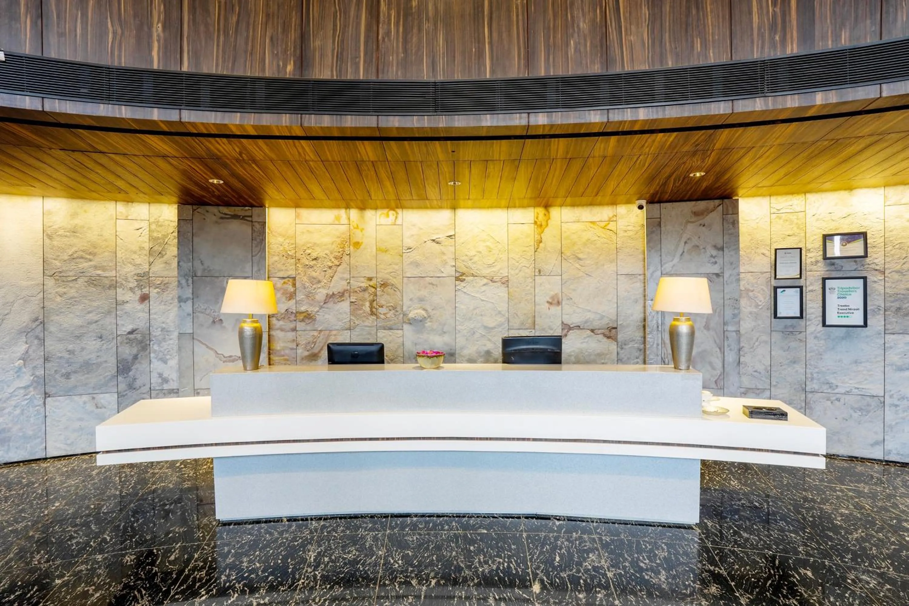 Lobby or reception in Treebo Premium Niraali Executive, Hinjewadi