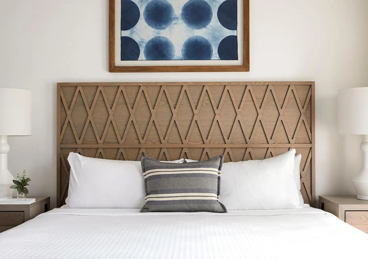 Bed in Parrot Key Hotel & Villas