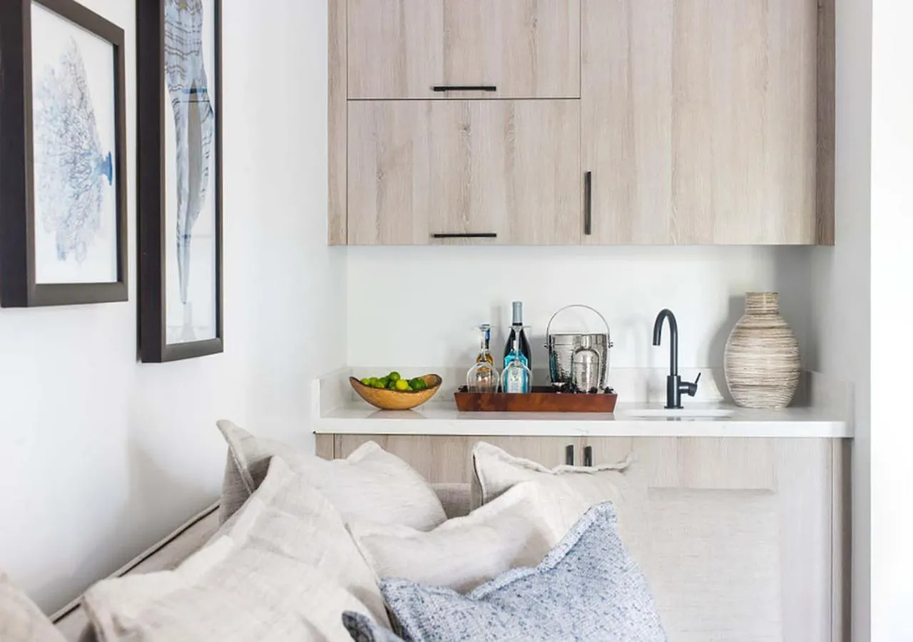 Living room in Parrot Key Hotel & Villas