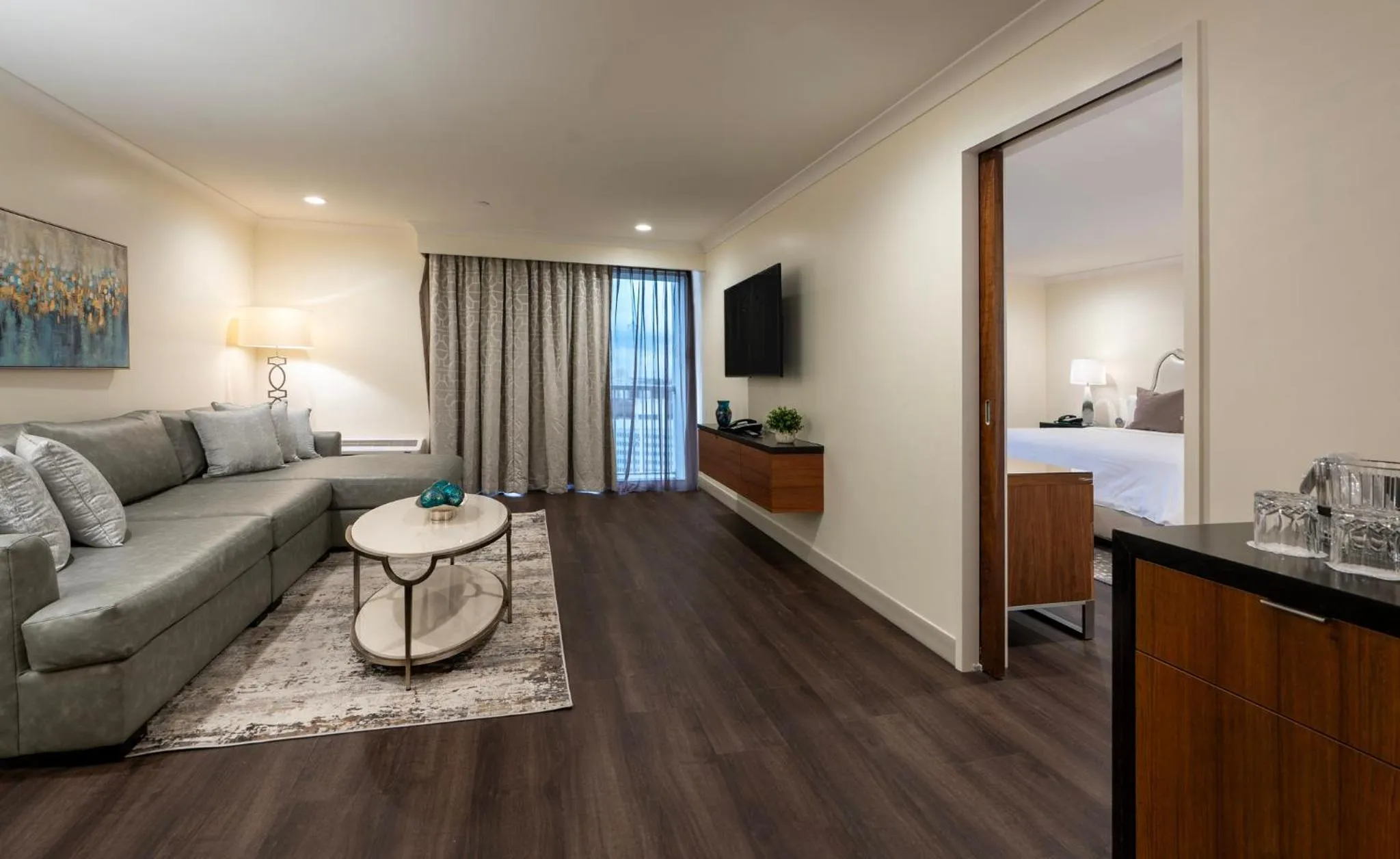 Photo of the whole room, Bed in Holiday Inn New Orleans-Downtown Superdome by IHG