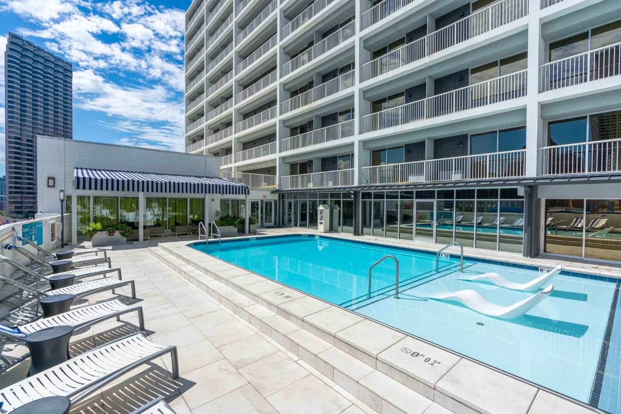Swimming pool in Holiday Inn New Orleans-Downtown Superdome by IHG