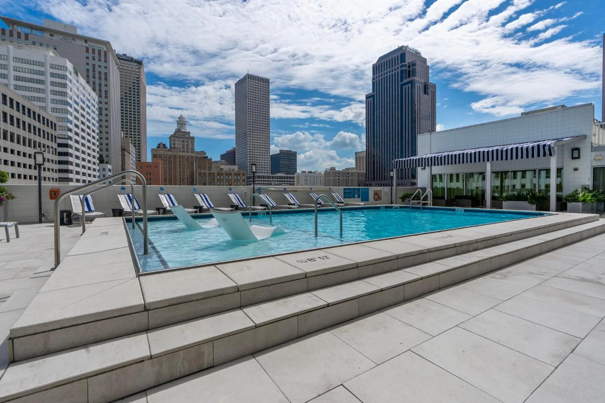Swimming pool in Holiday Inn New Orleans-Downtown Superdome by IHG