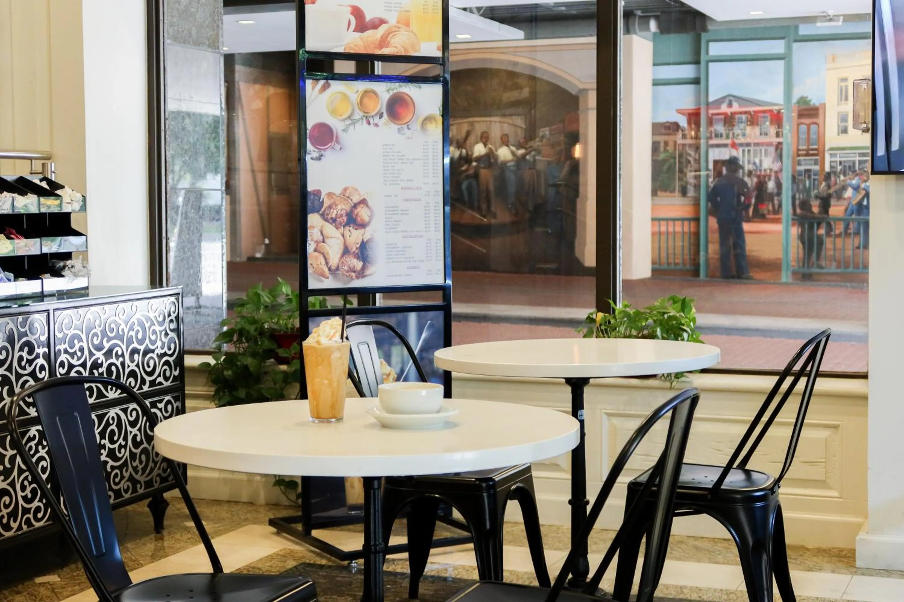 Restaurant/places to eat in Holiday Inn New Orleans-Downtown Superdome by IHG