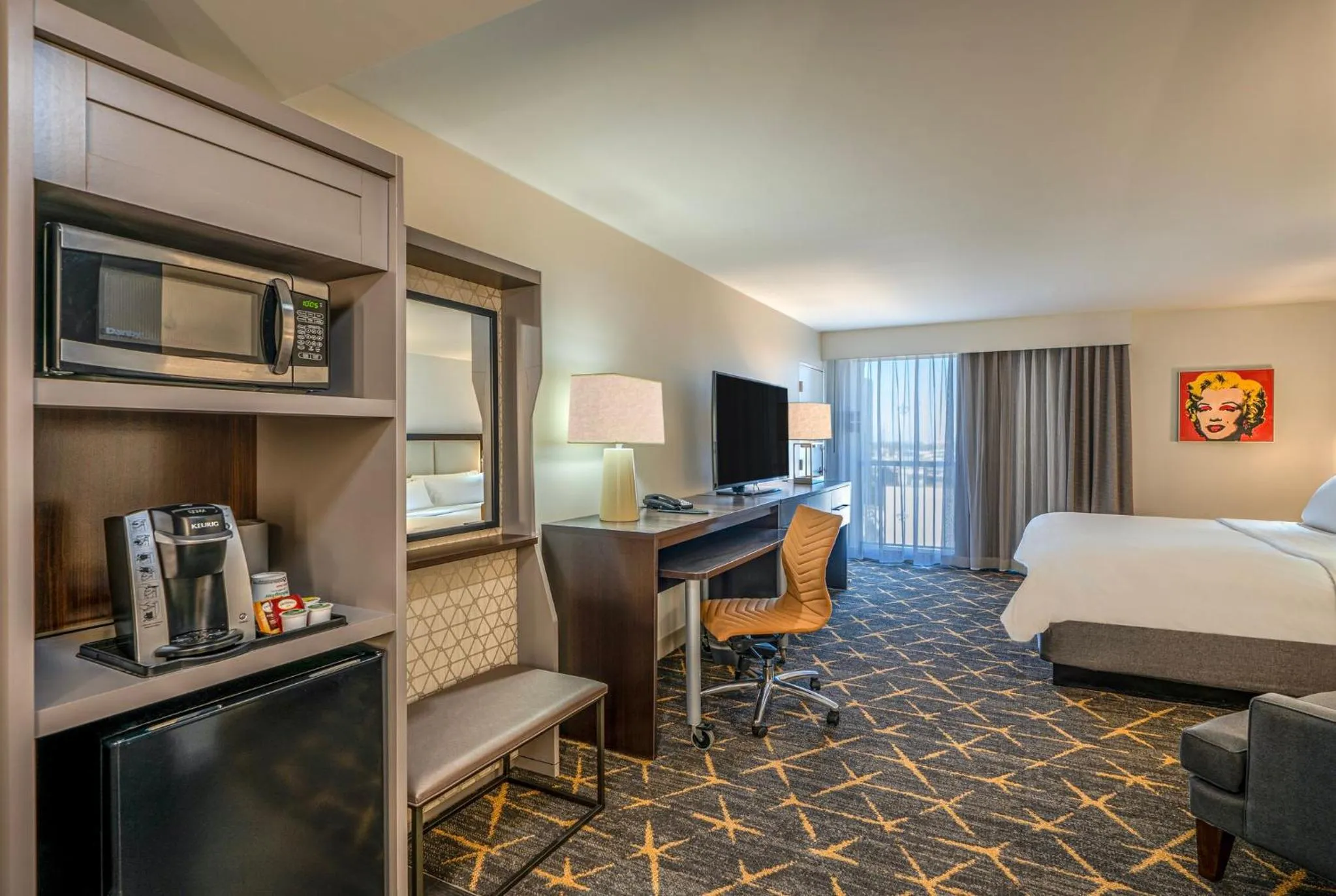 Photo of the whole room, Bed in Holiday Inn New Orleans-Downtown Superdome by IHG