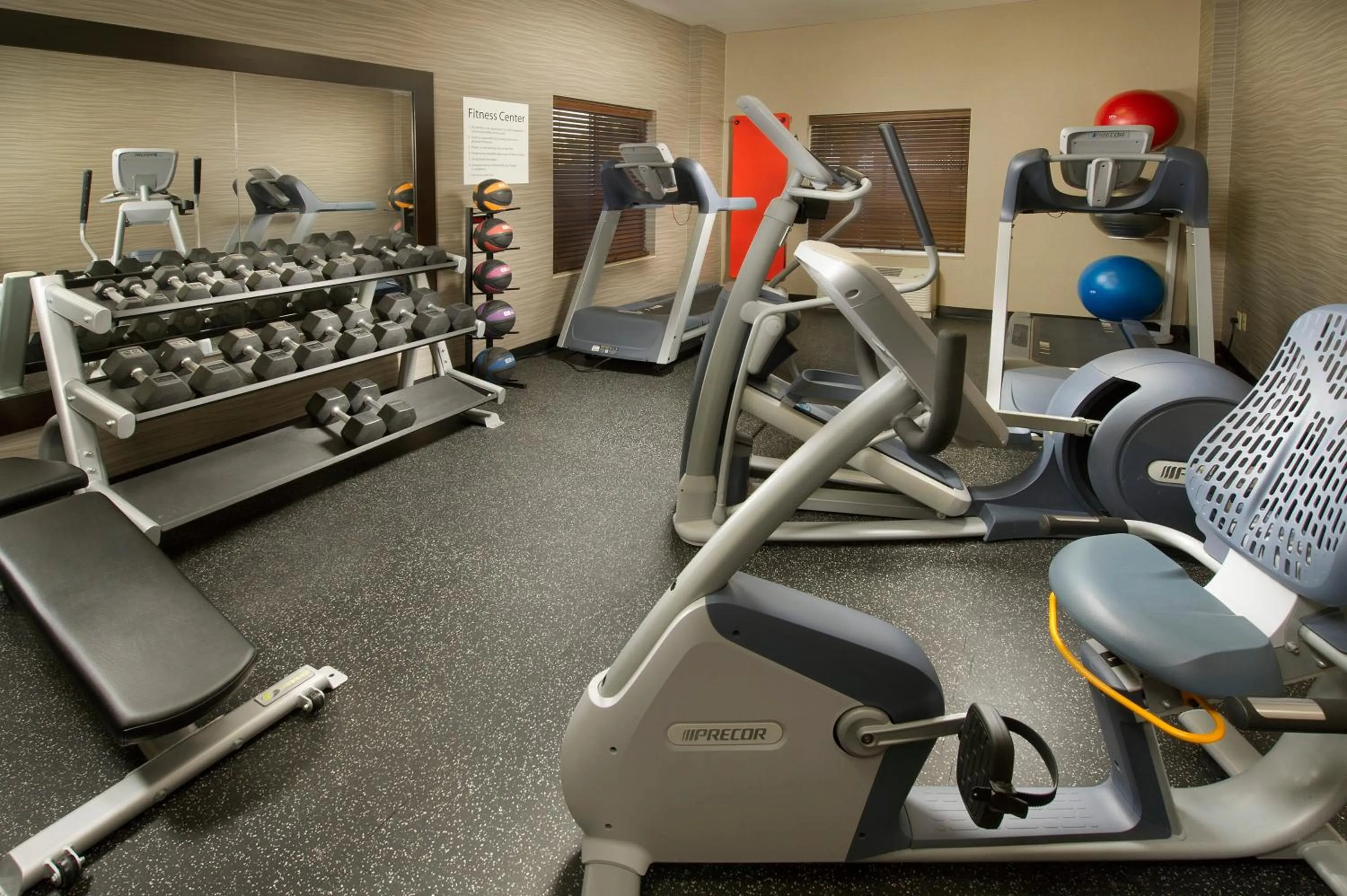 Fitness centre/facilities in Holiday Inn Express Hotel and Suites DFW-Grapevine by IHG