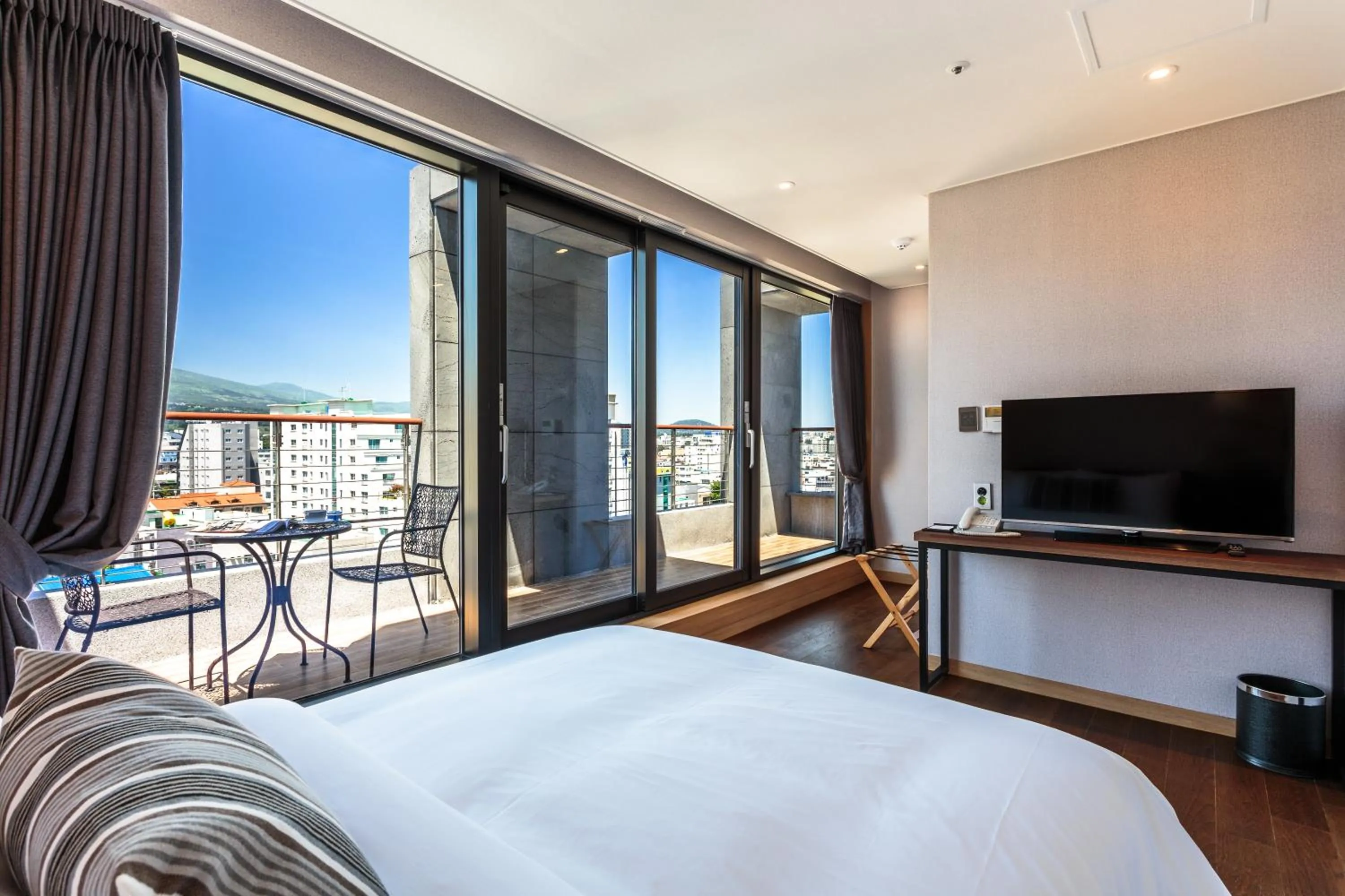 Bedroom, Room Photo in Hotel Alegria Seogwipo