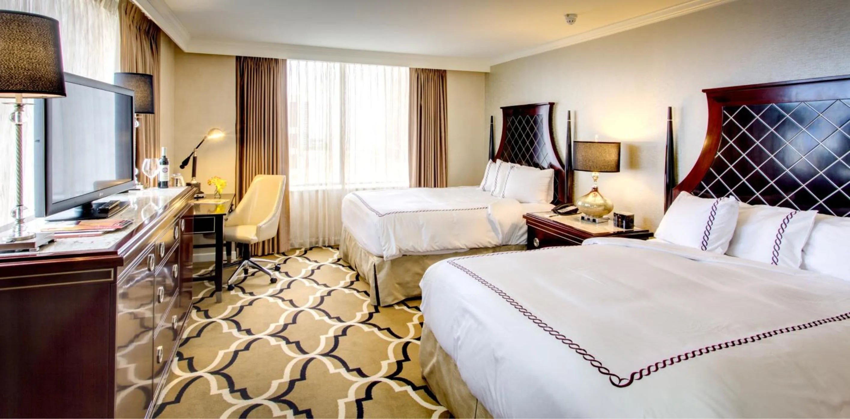 Bedroom, Bed in InterContinental New Orleans by IHG