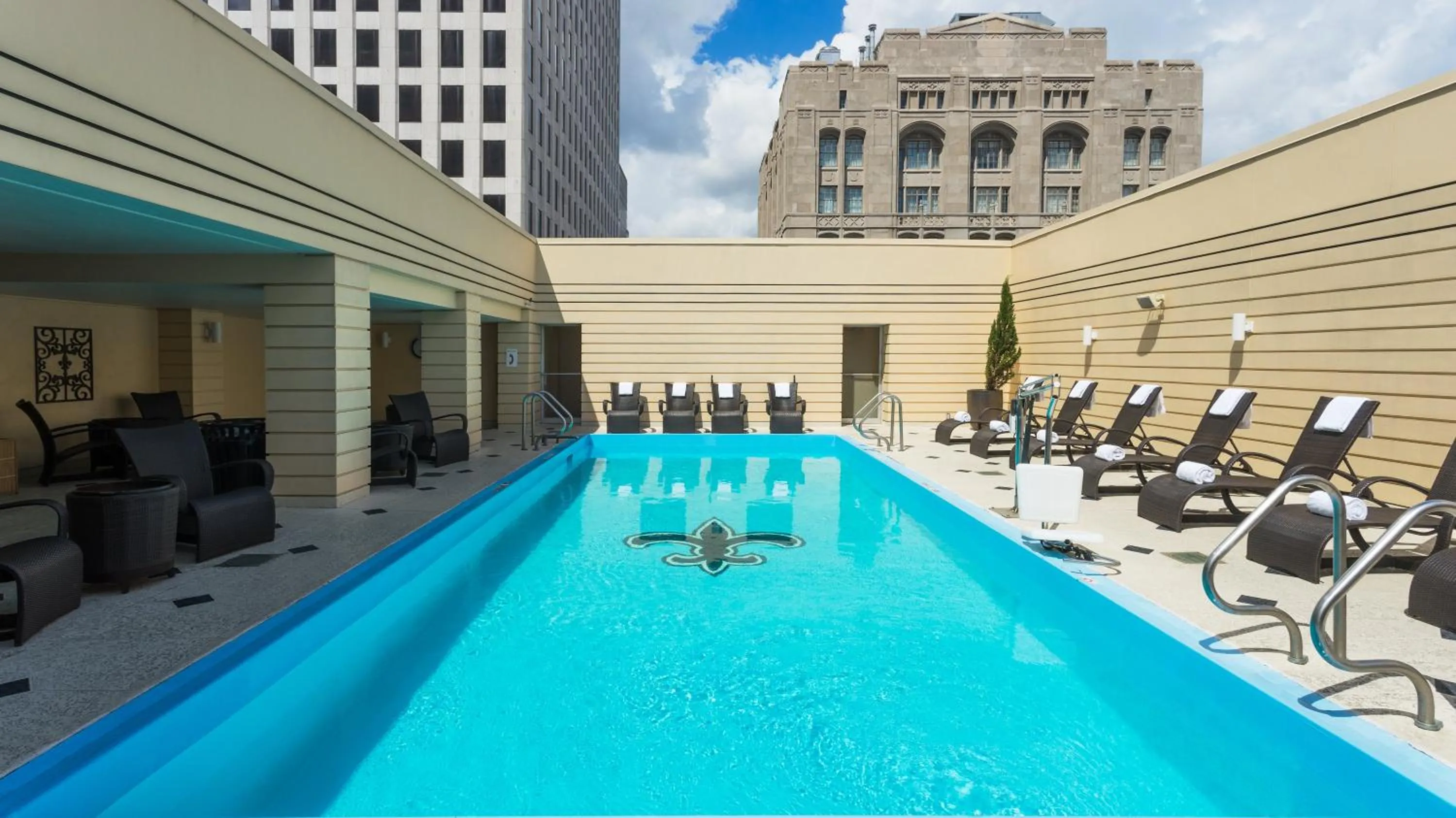 Swimming pool in InterContinental New Orleans by IHG