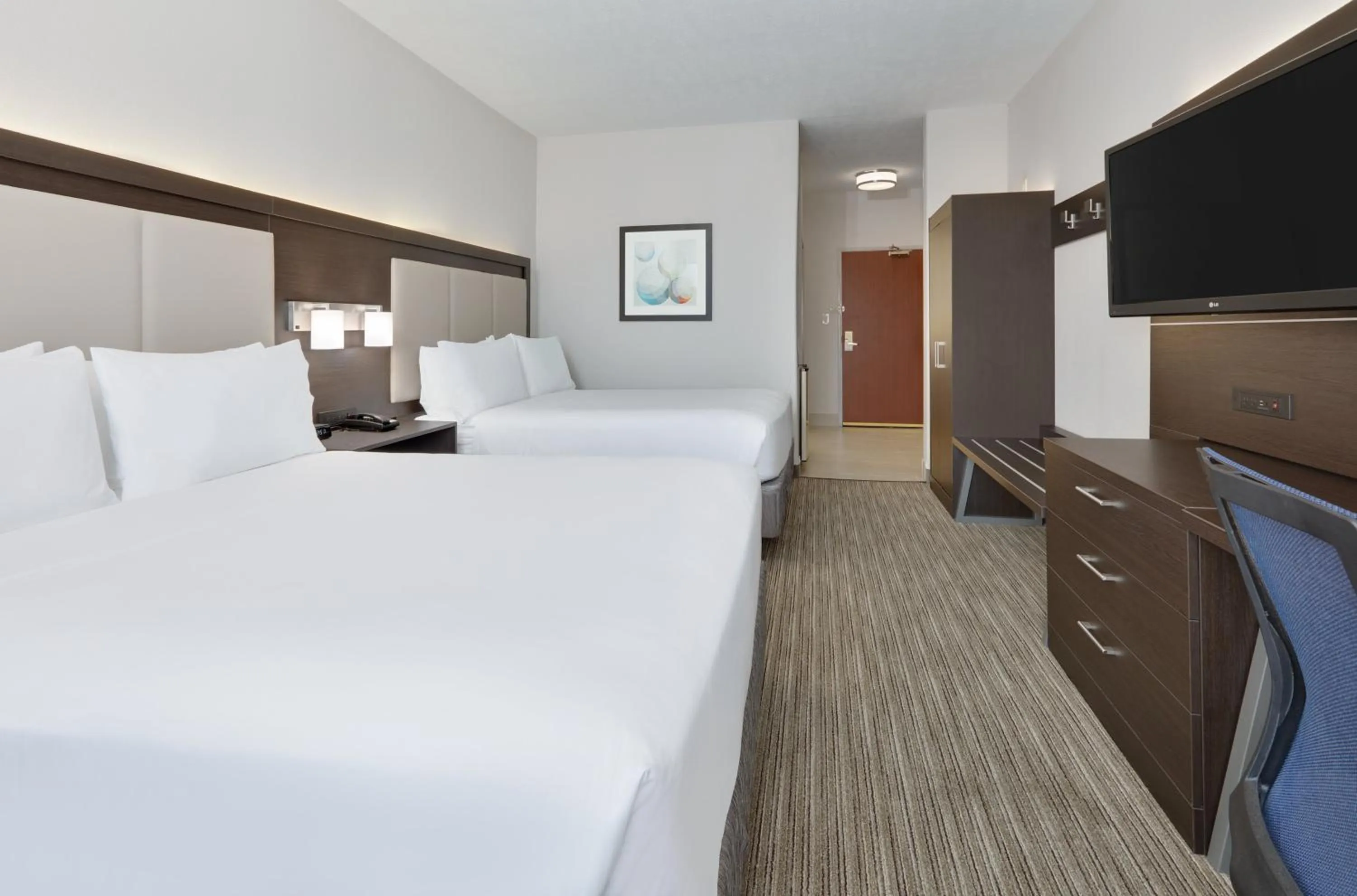 Photo of the whole room, Bed in Holiday Inn Express & Suites Dallas - Duncanville by IHG