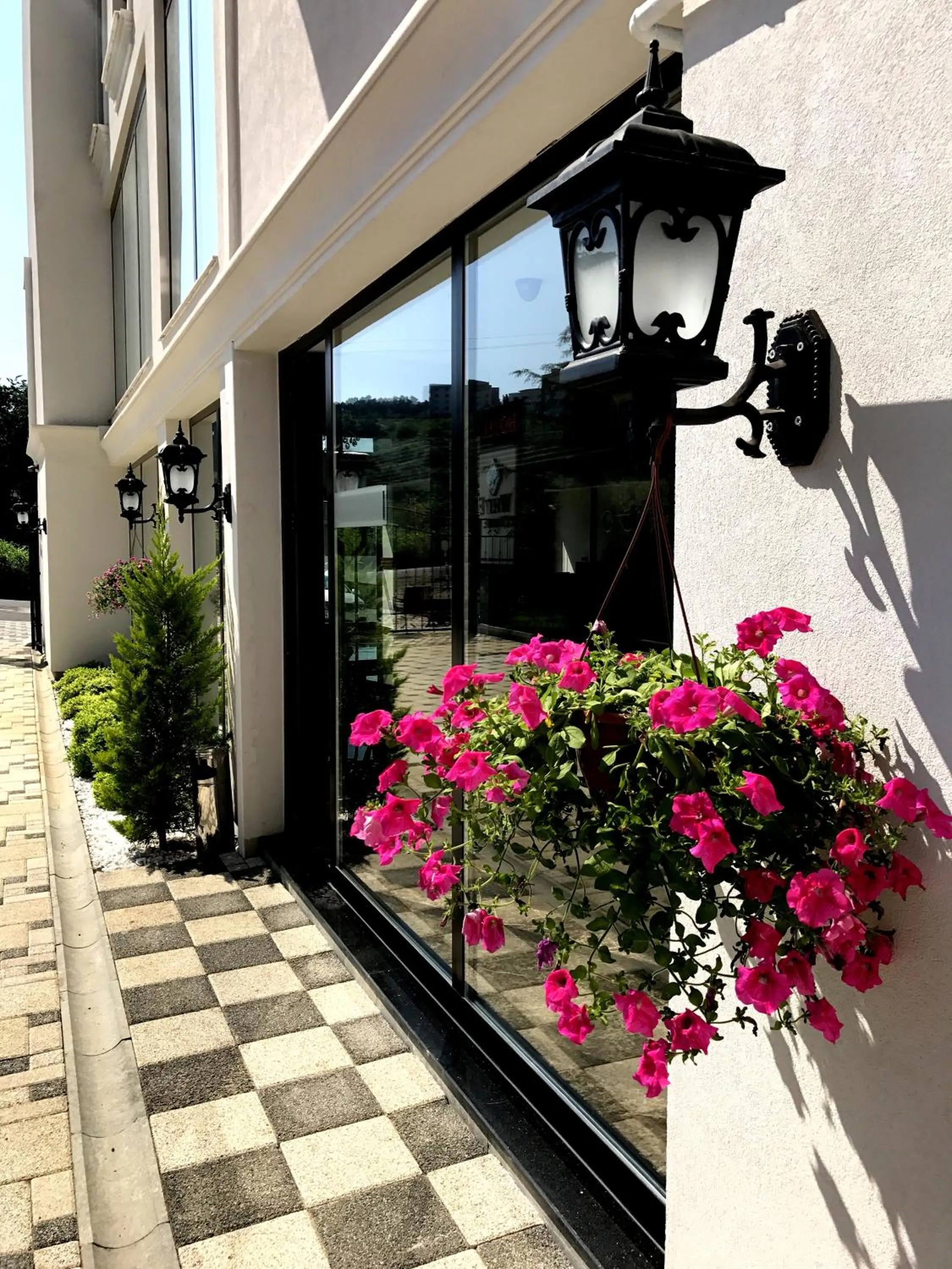 Garden view in White House Hotel