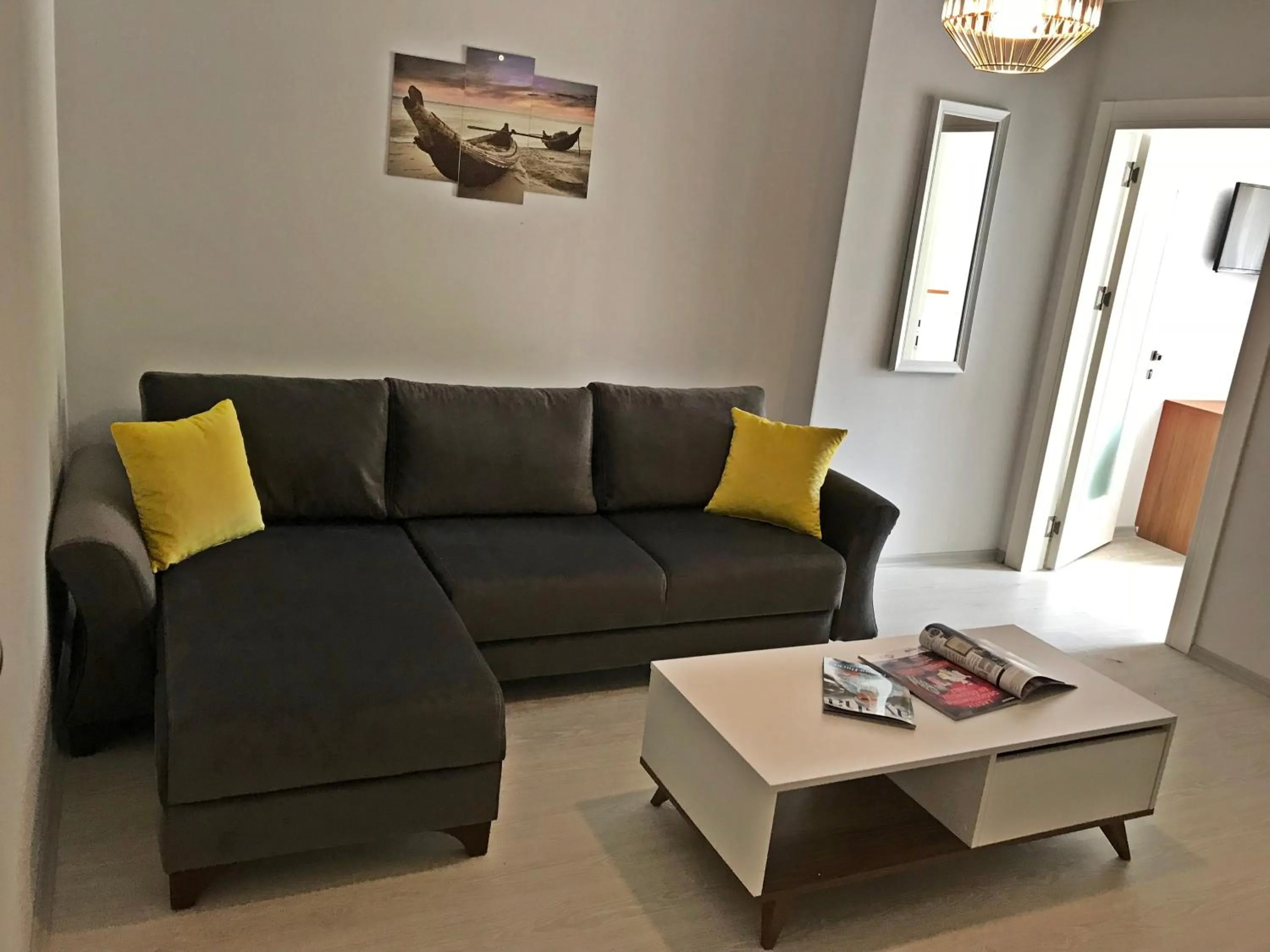 Living room in White House Hotel