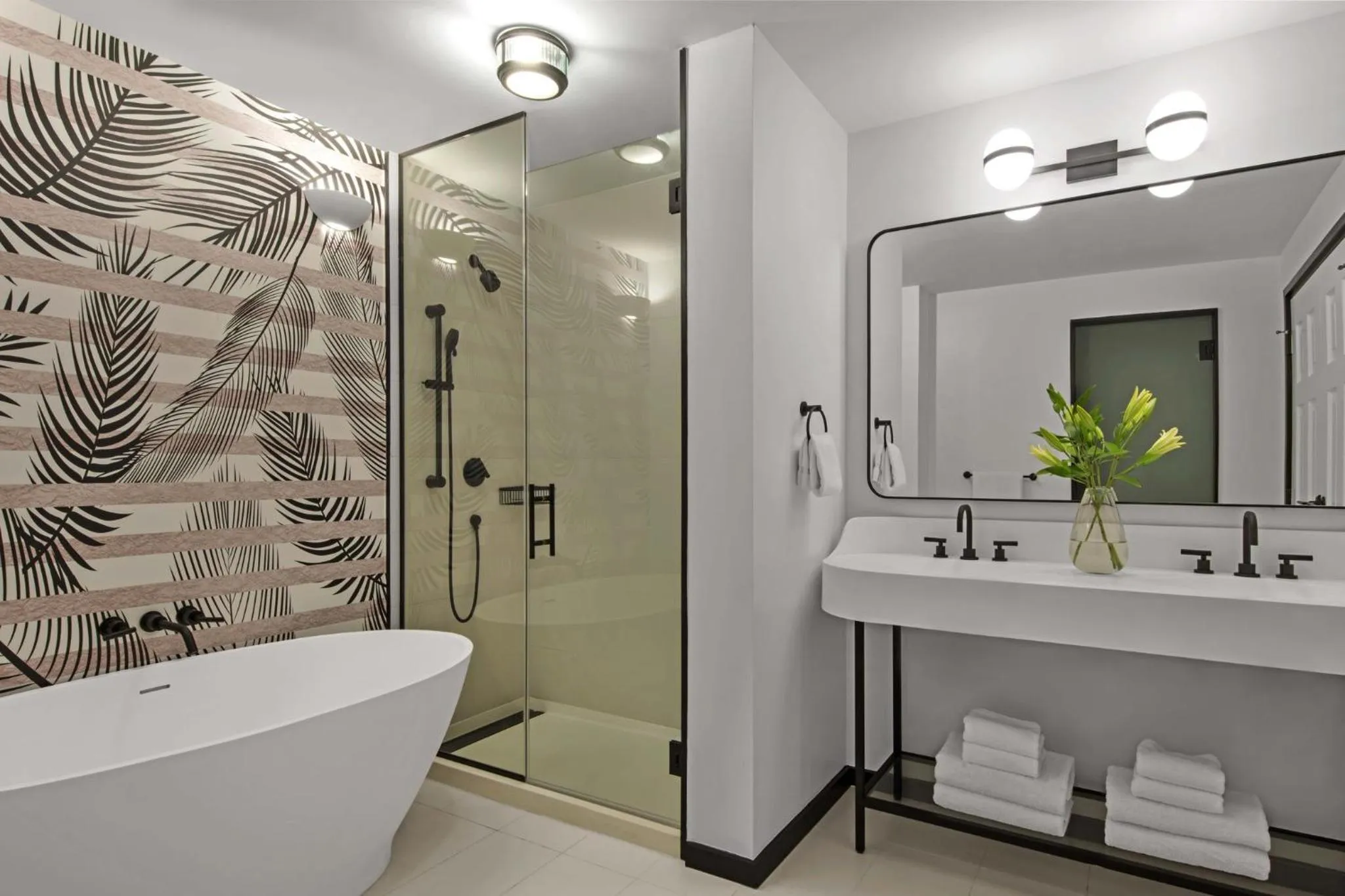 Photo of the whole room in Kimpton Hotel Fontenot by IHG