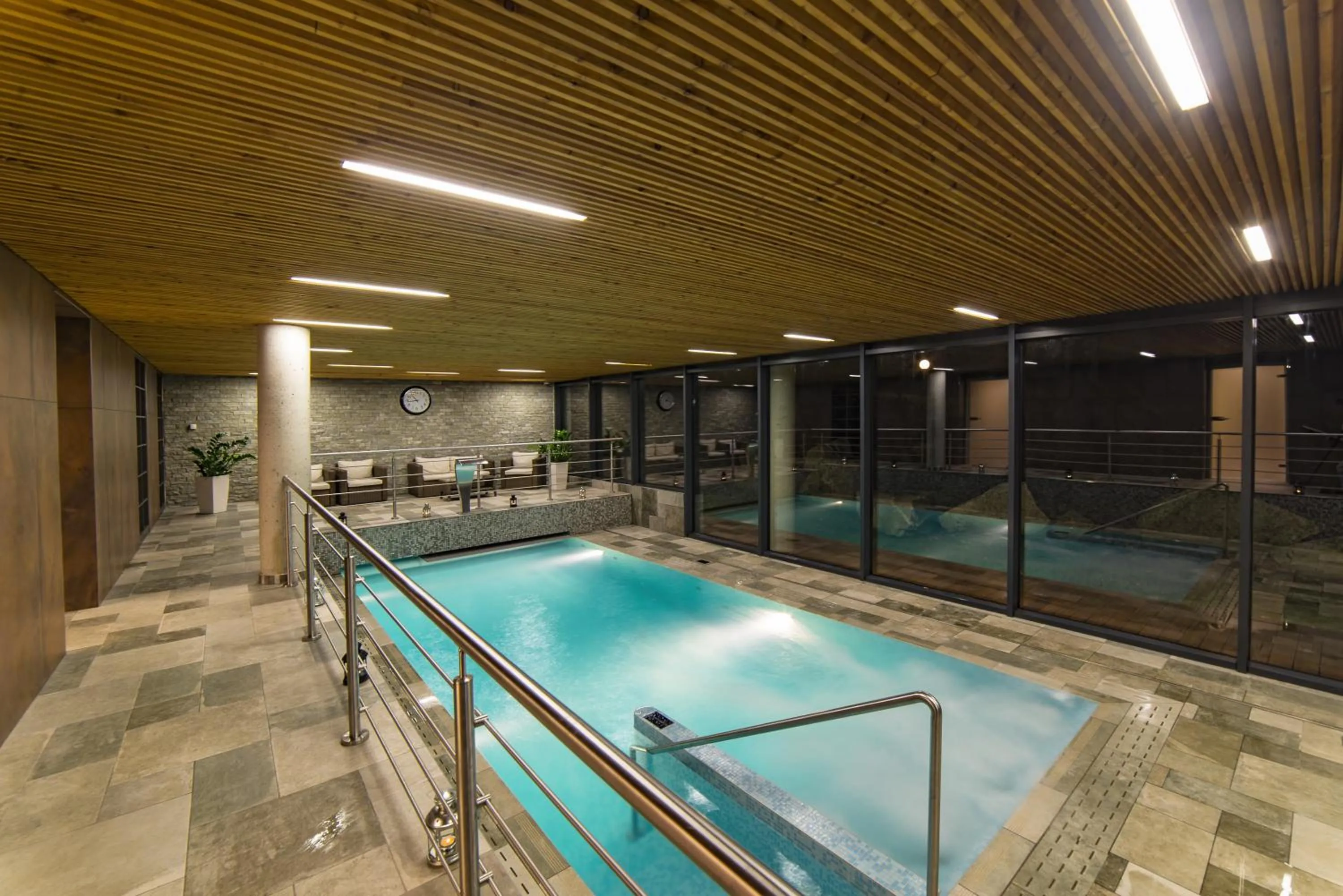 Swimming pool in Wellness & Spa hotel Villa Regenhart