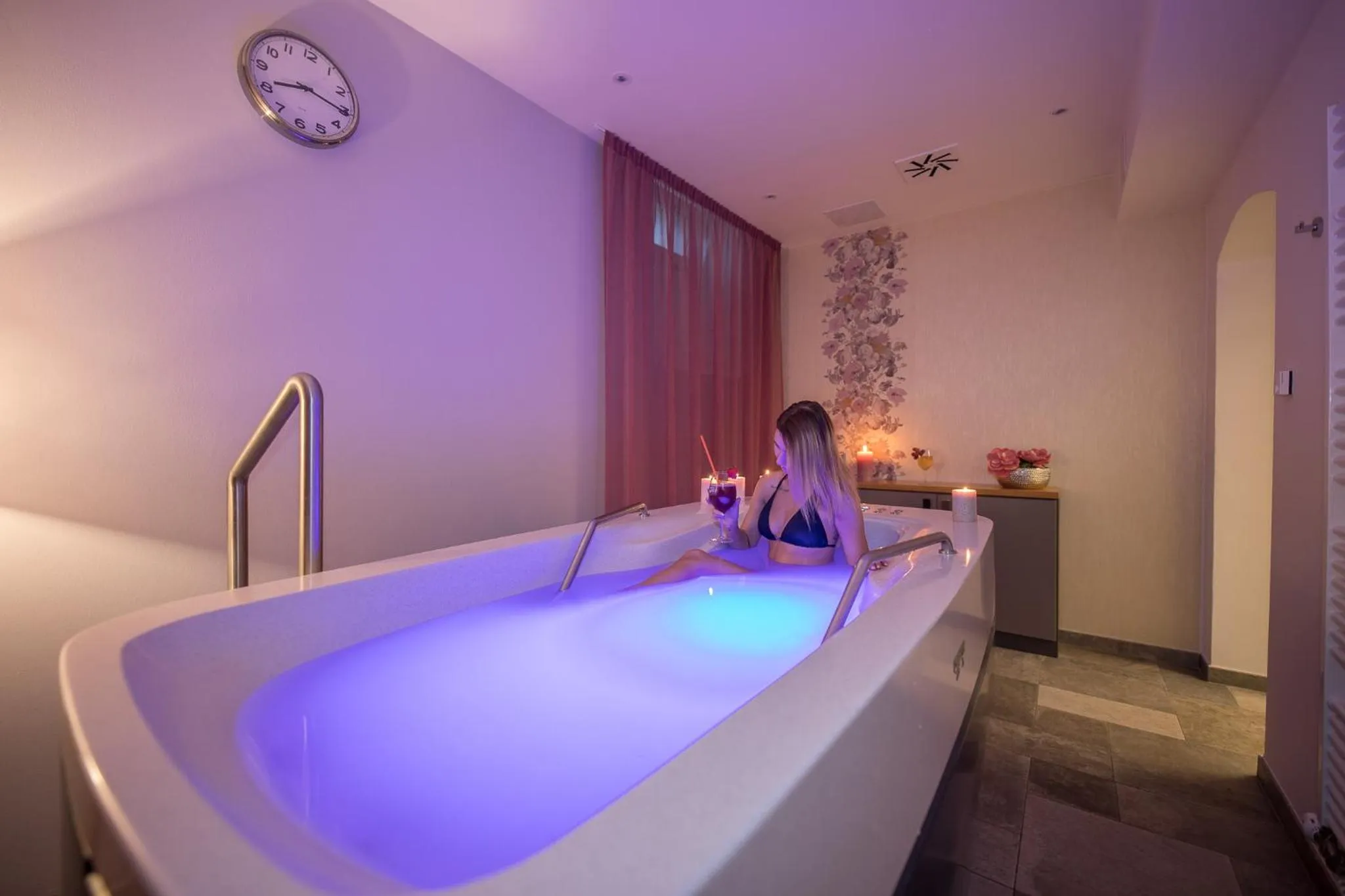 People in Wellness & Spa hotel Villa Regenhart