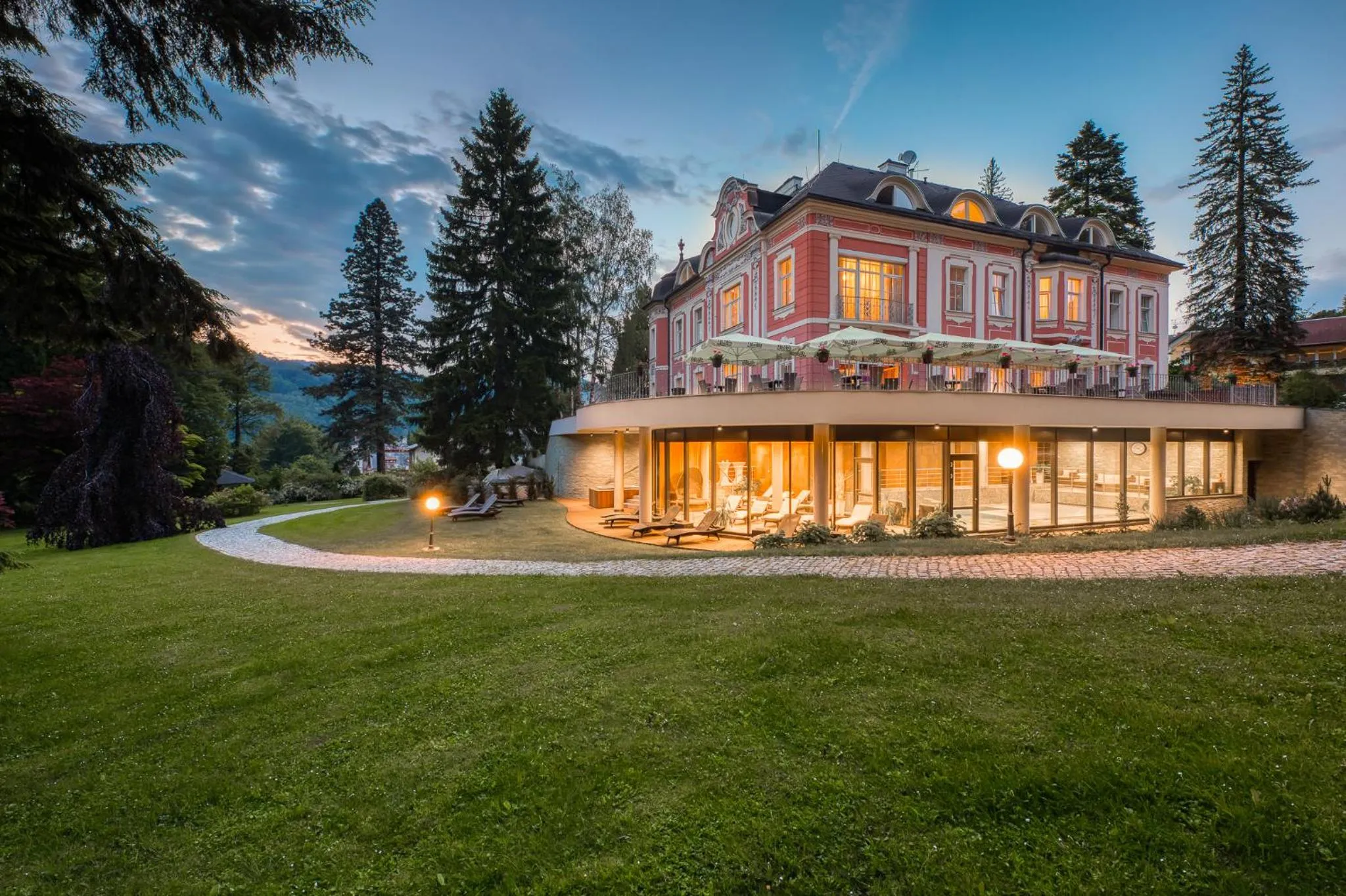 Property building in Wellness & Spa hotel Villa Regenhart