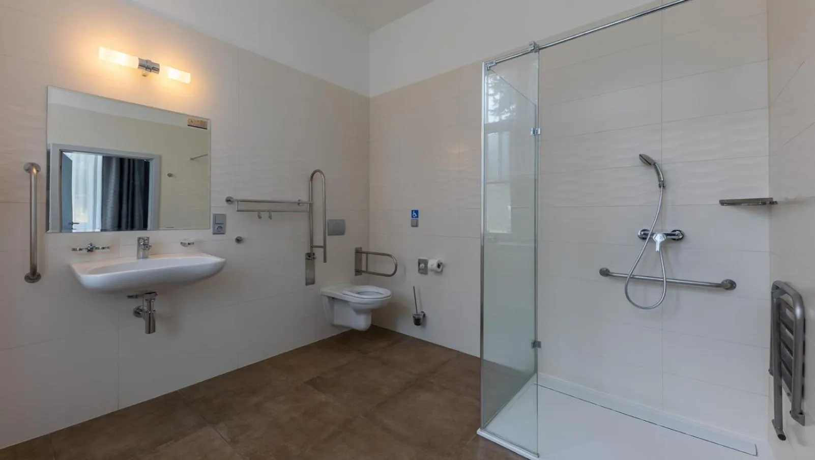 Shower in Wellness & Spa hotel Villa Regenhart