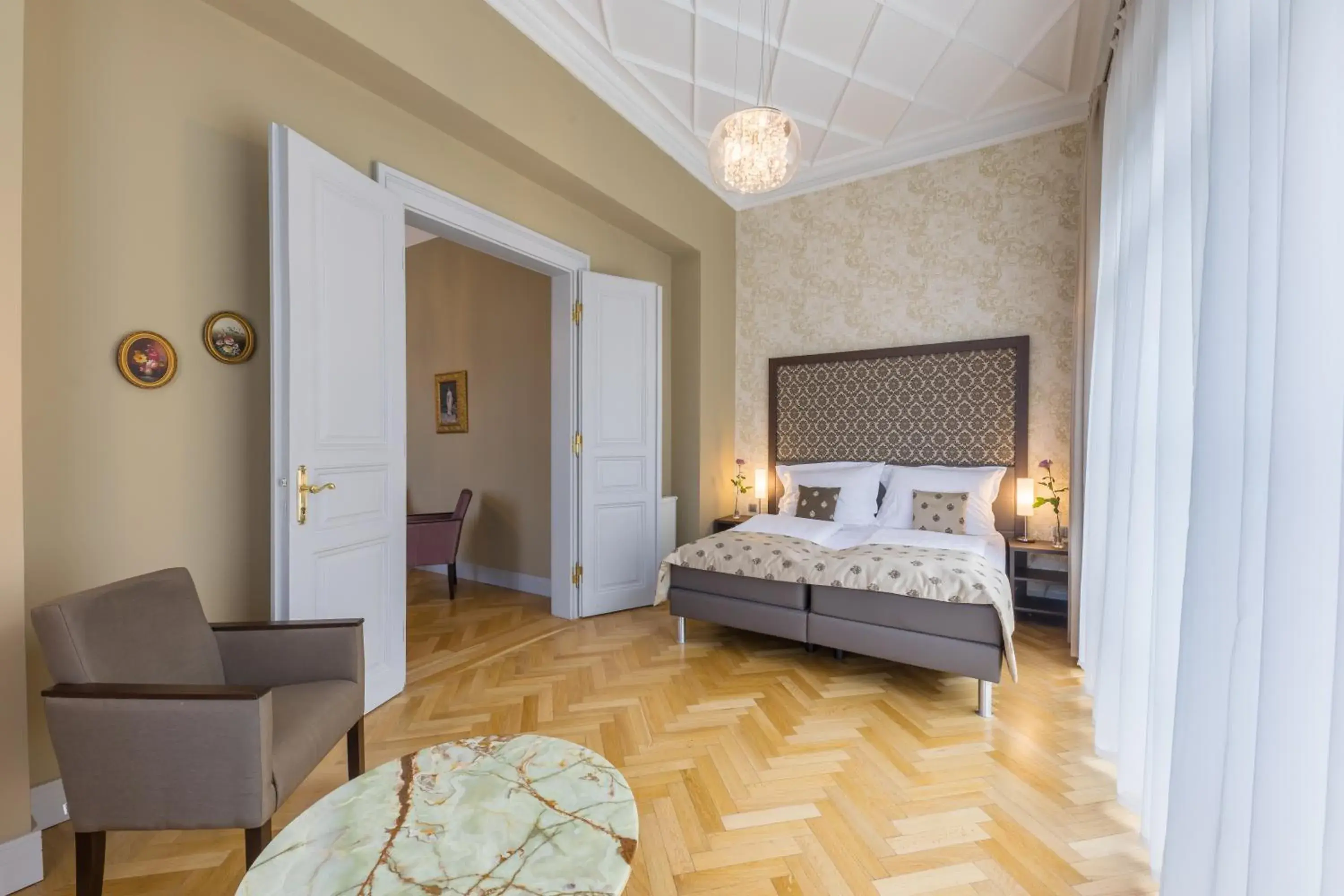 Deluxe Suite in Wellness & Spa hotel Villa Regenhart Deluxe Suite in Wellness & Spa hotel Villa Regenhart