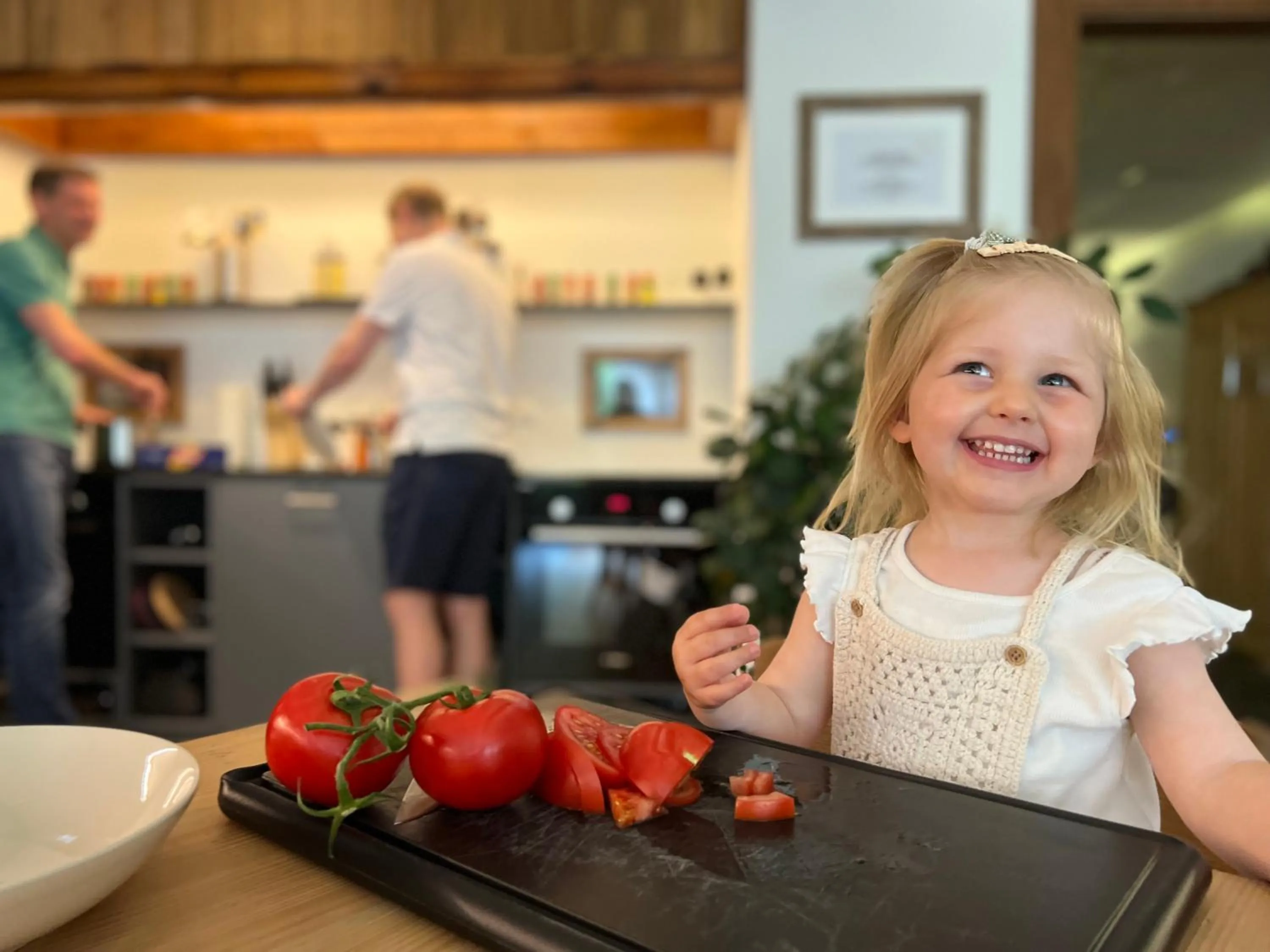 Communal kitchen in SPANNORT family home with common kitchen and self check-in