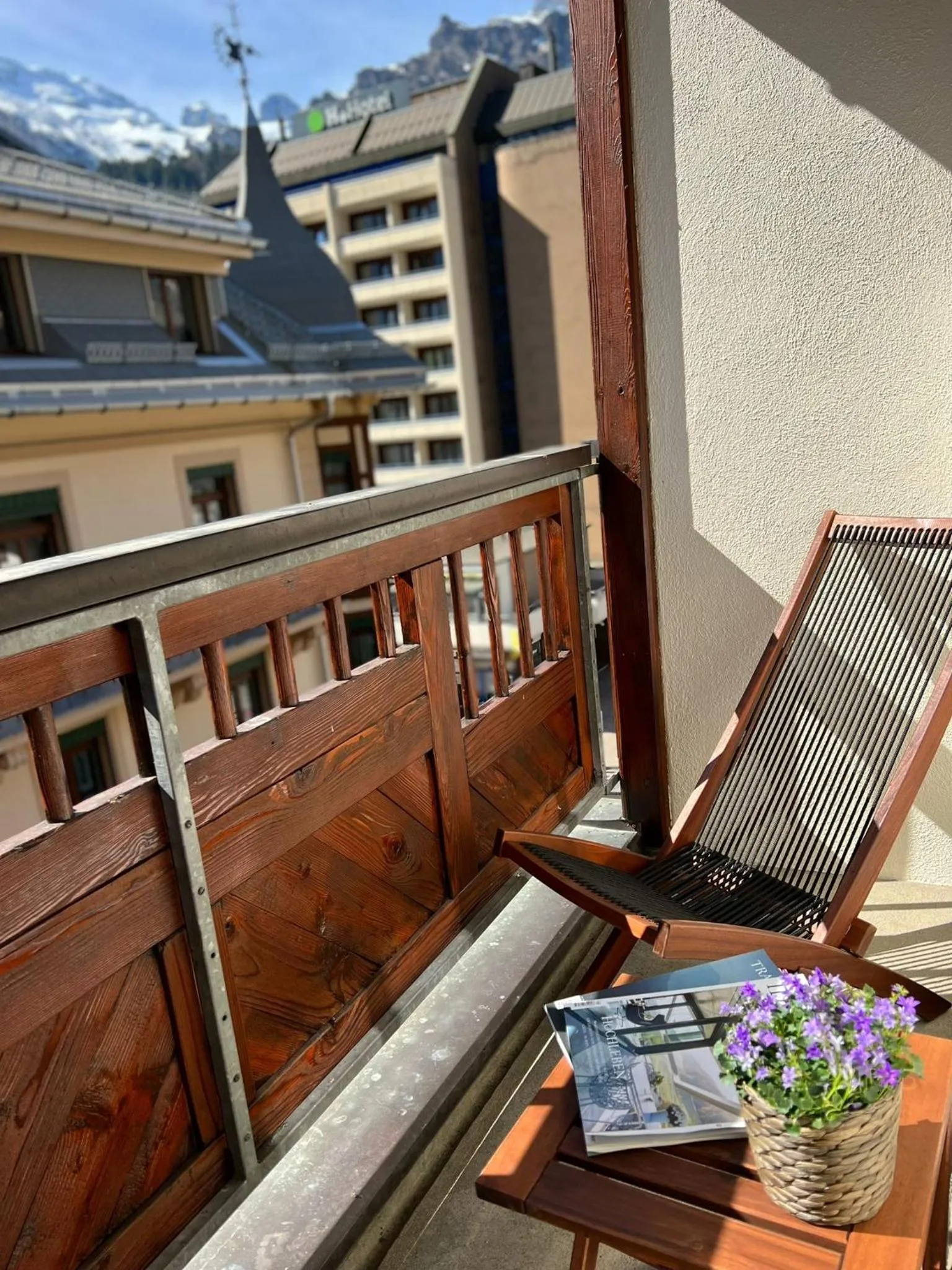 Balcony/Terrace in SPANNORT family home with common kitchen and self check-in