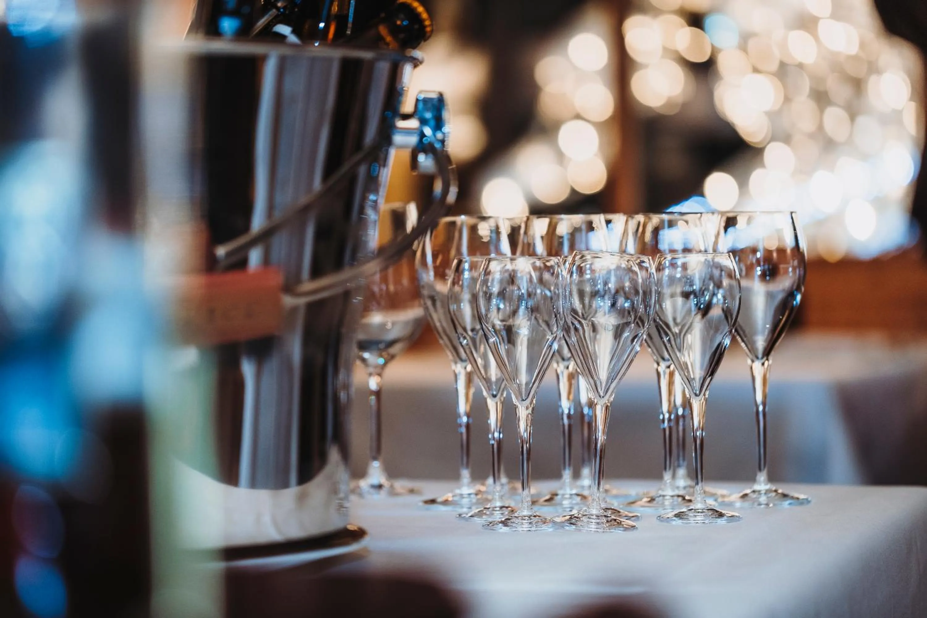 Restaurant/places to eat in SPANNORT family home with common kitchen and self check-in