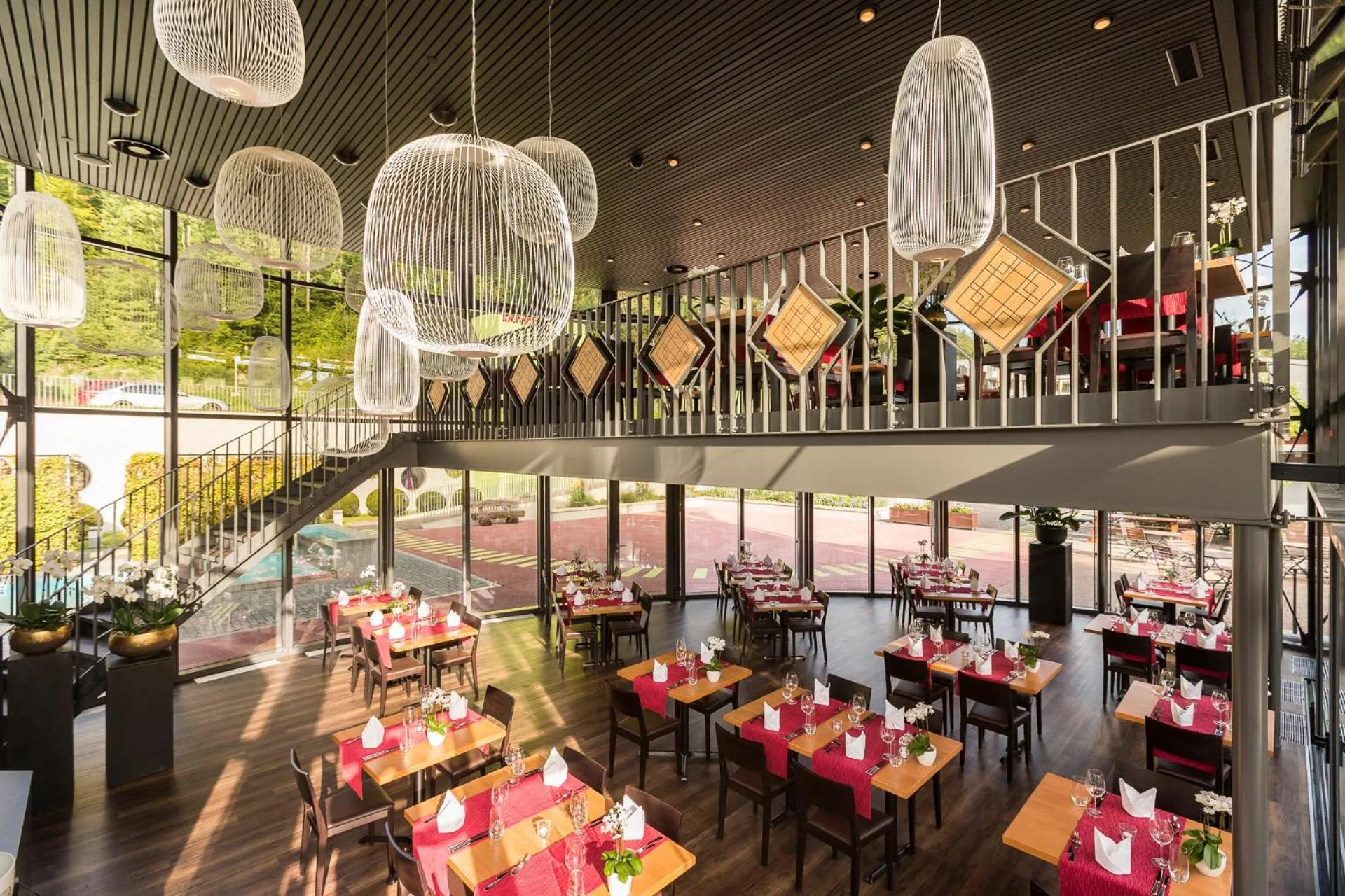 Restaurant/places to eat in Riverside