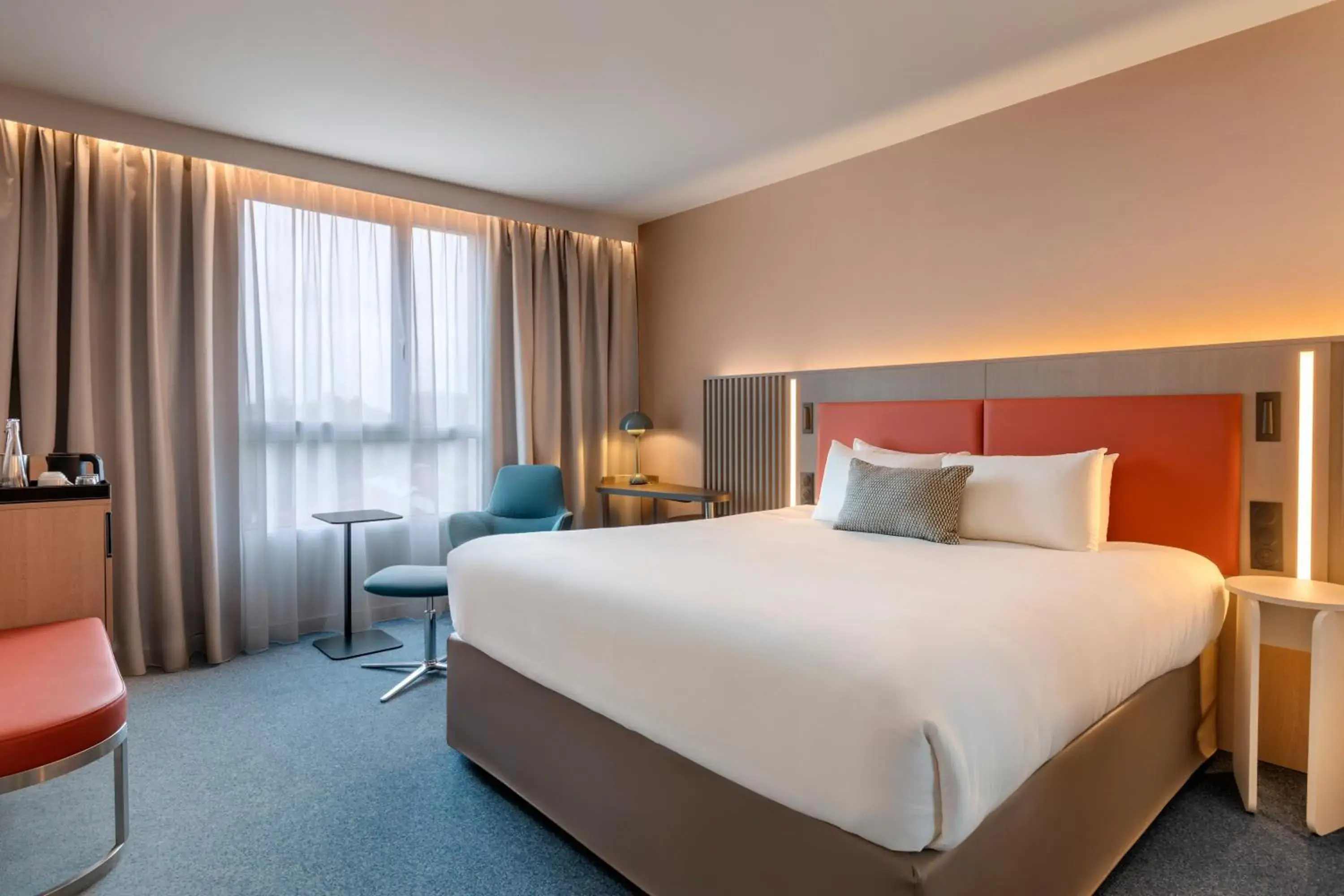 Deluxe King Room in Courtyard by Marriott Paris Saint Denis Deluxe King Room in Courtyard by Marriott Paris Saint Denis
