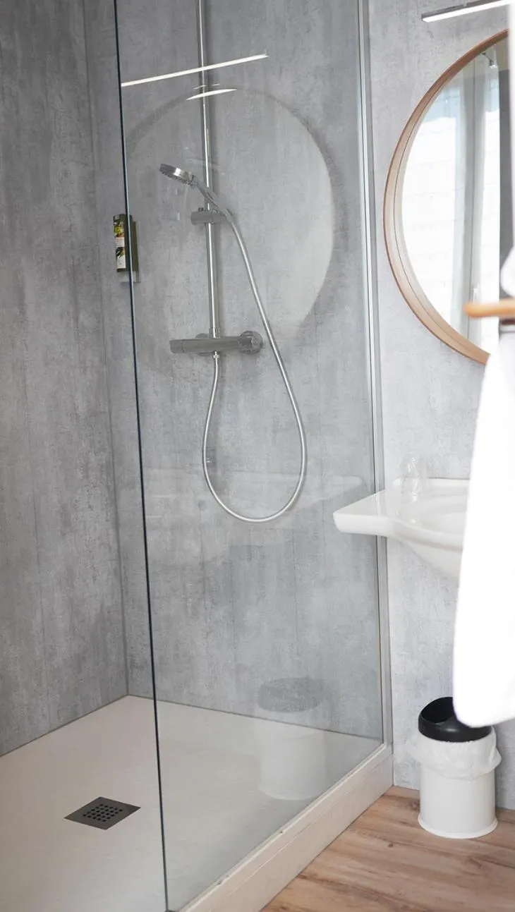 Logis Hôtel & Restaurant - Le Saint-Louis