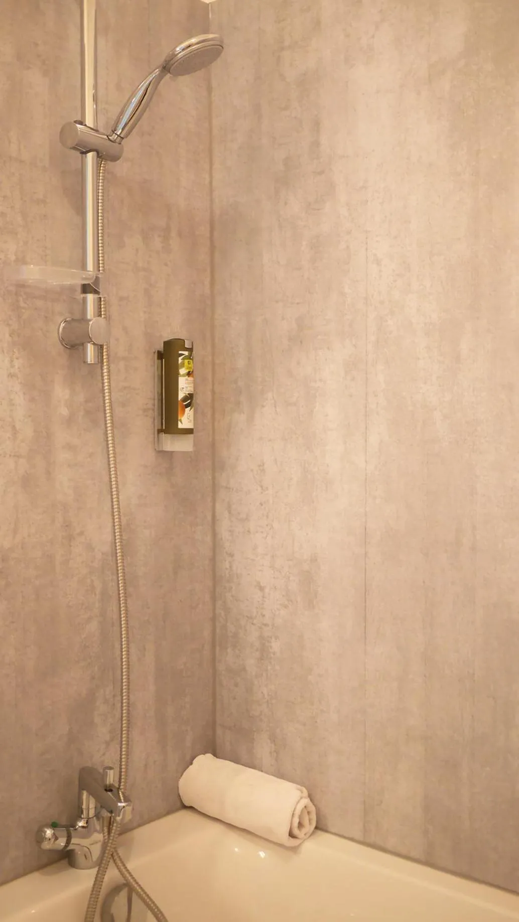 Logis Hôtel & Restaurant - Le Saint-Louis