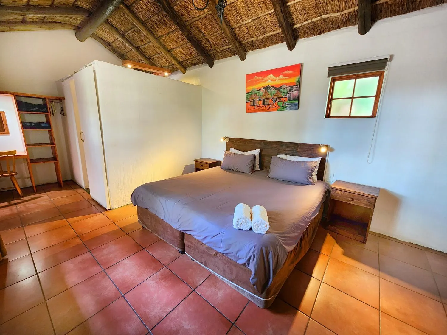 Bedroom, Bed in Pine Valley