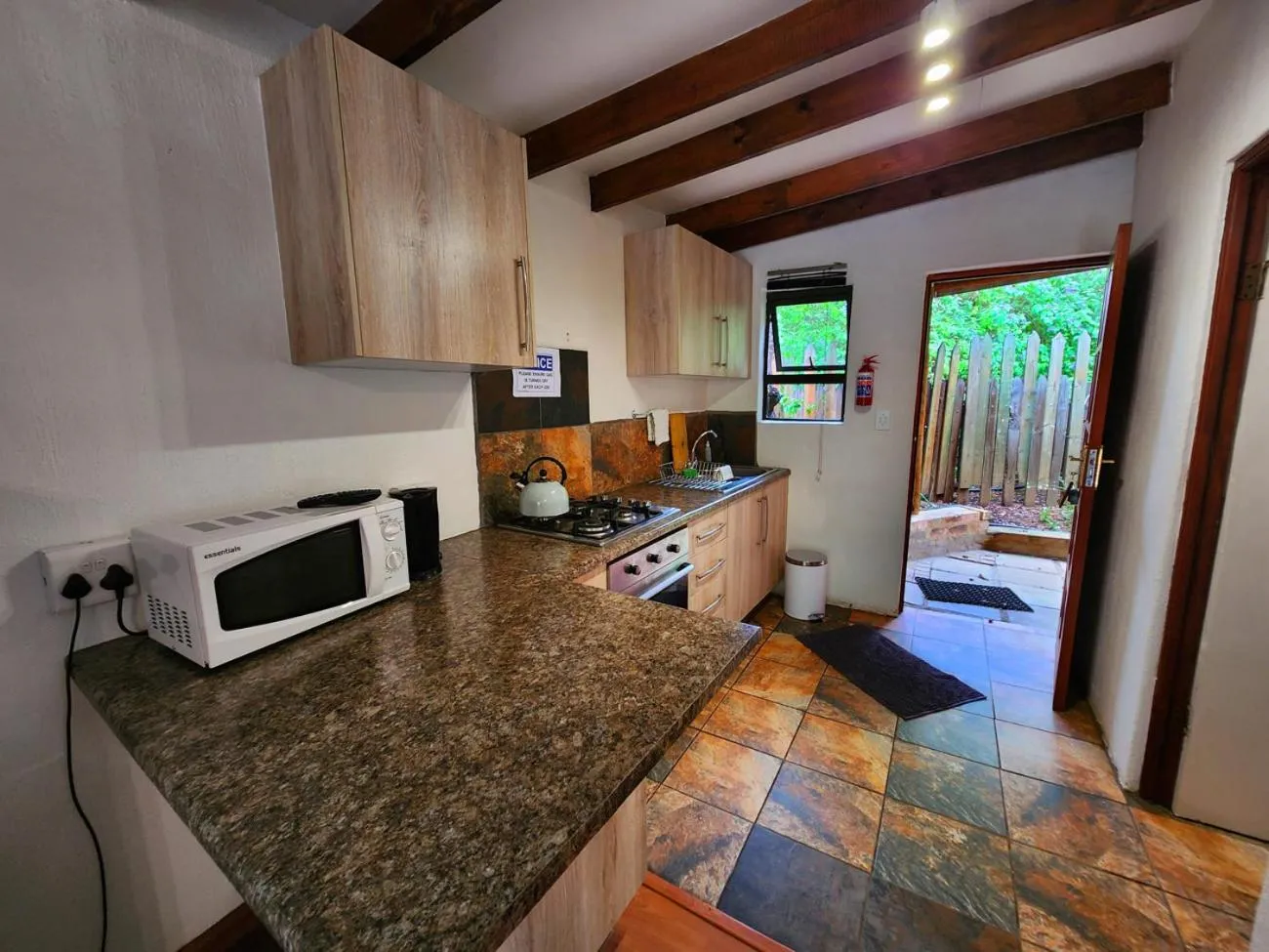 Kitchen or kitchenette in Pine Valley