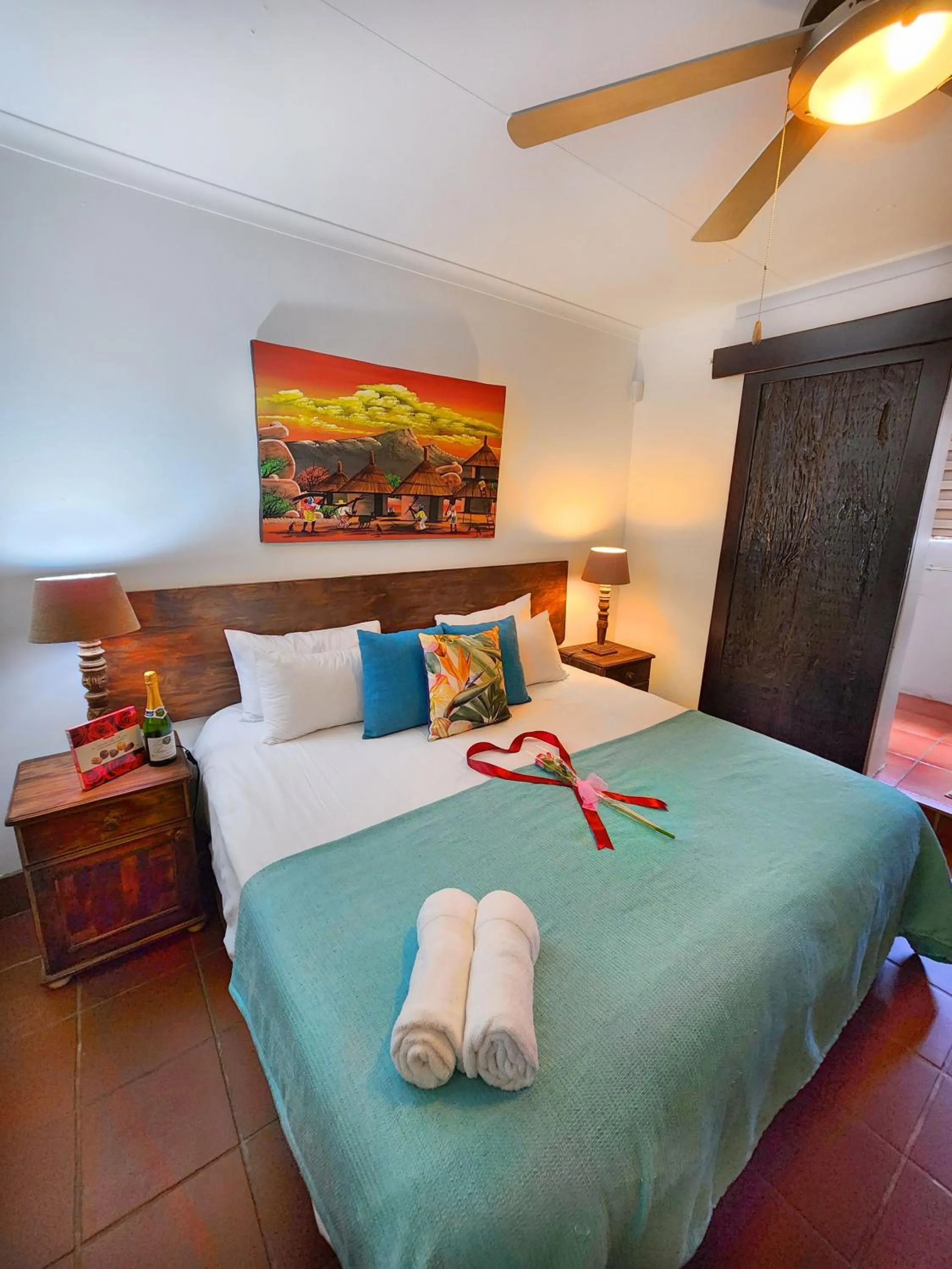 Bedroom, Bed in Pine Valley