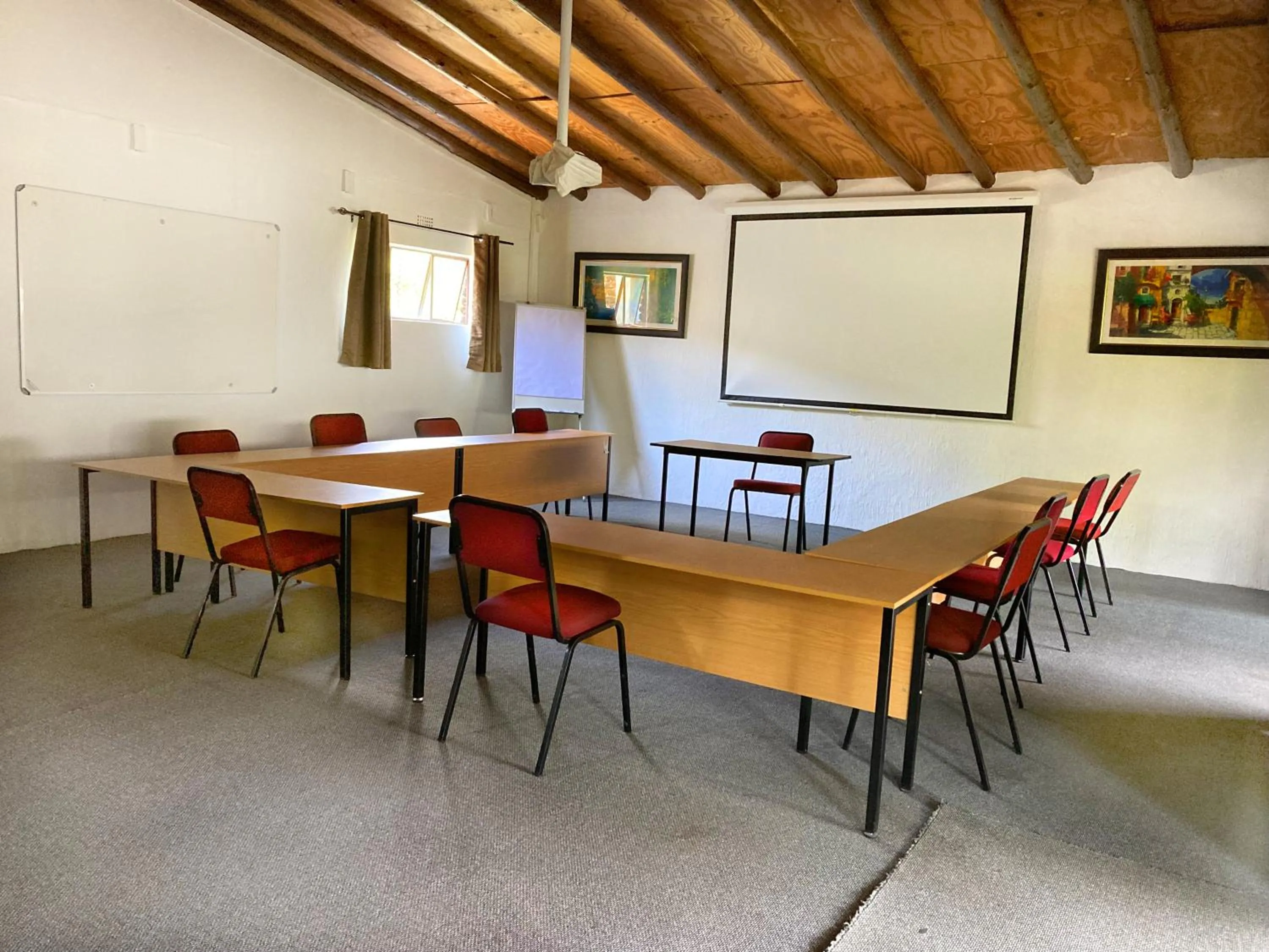 Meeting/conference room in Pine Valley