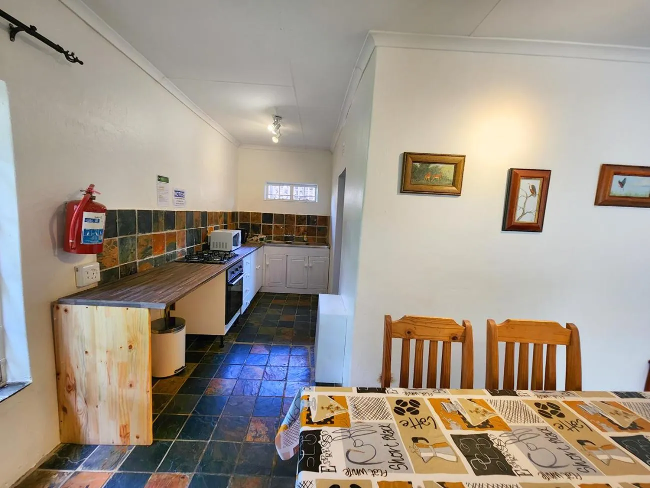 Kitchen or kitchenette in Pine Valley