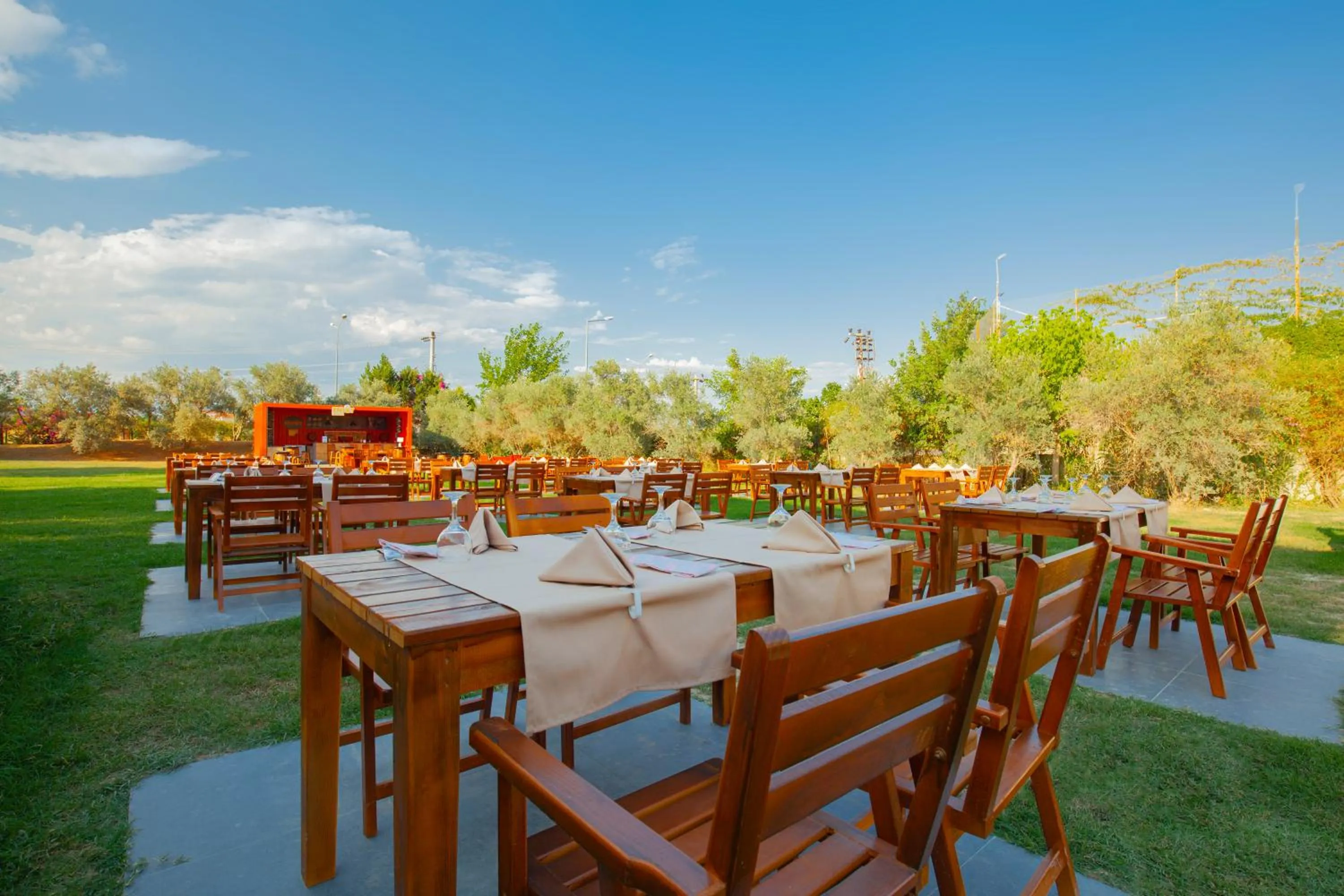 Restaurant/places to eat in Fun&Sun Smart Hane sun