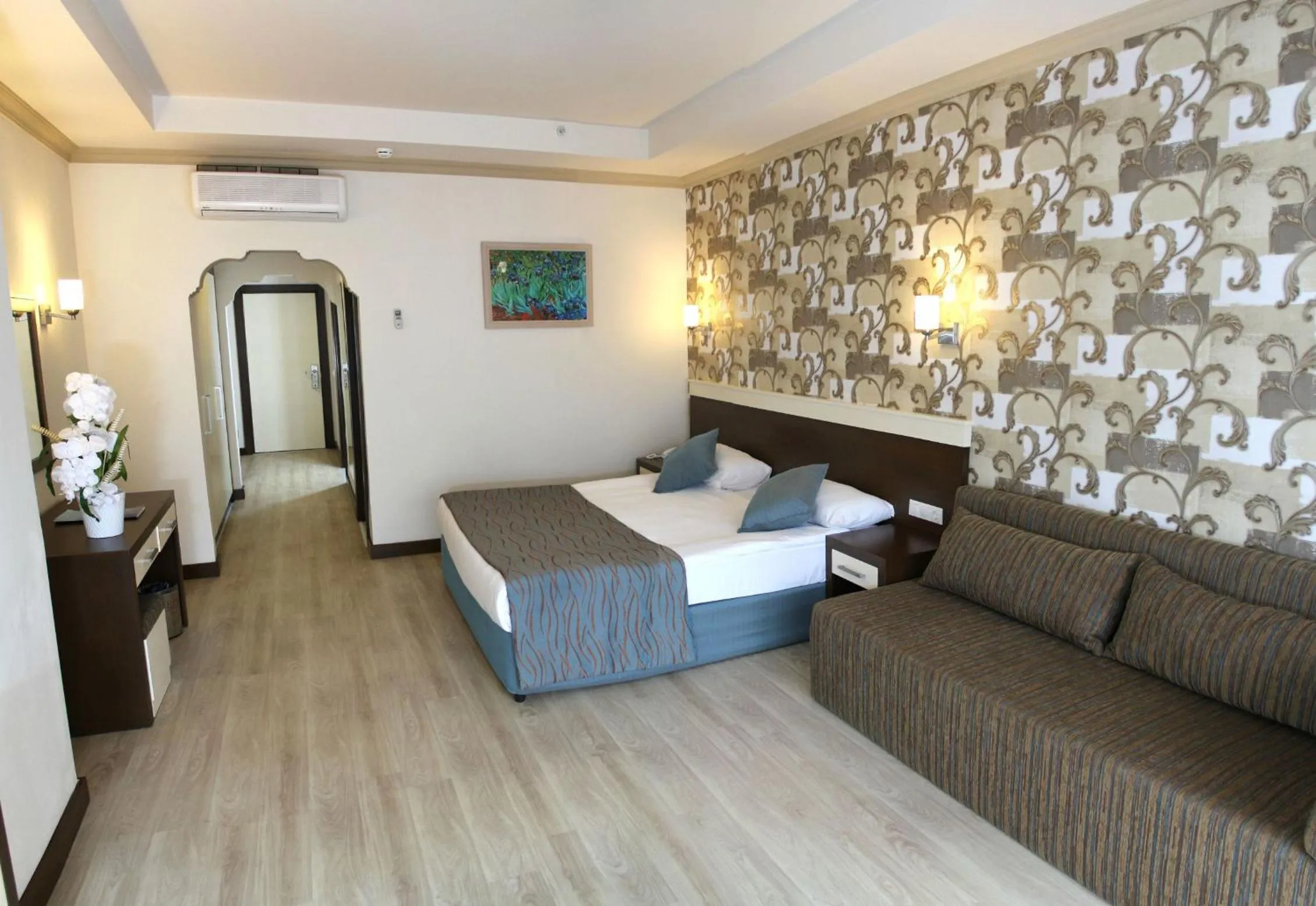 Bed in Fun&Sun Smart Hane sun