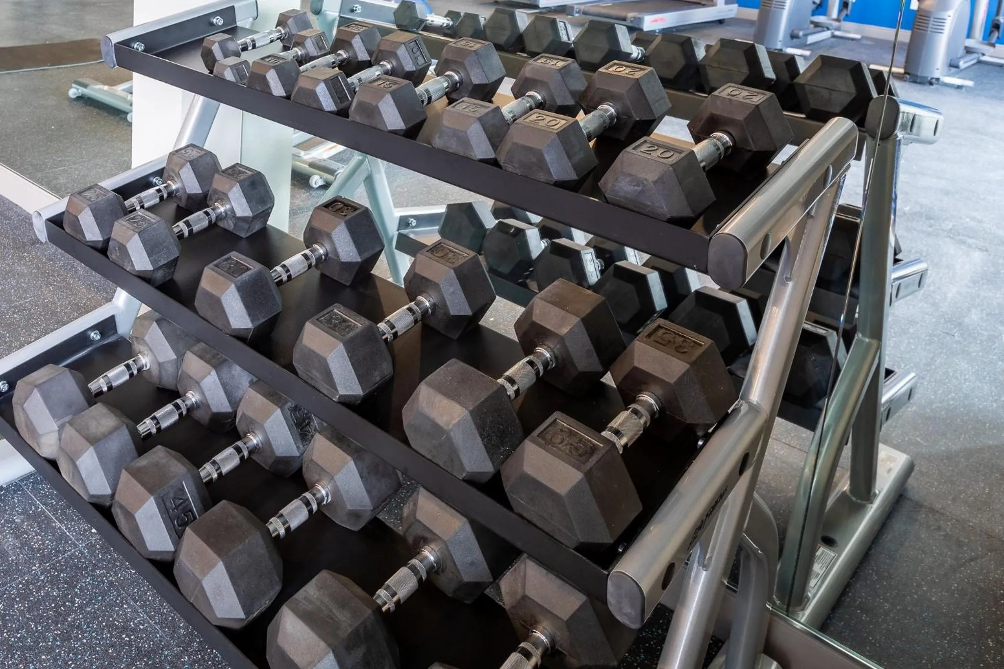 Fitness centre/facilities in Holiday Inn Express & Suites Englewood - Denver South by IHG
