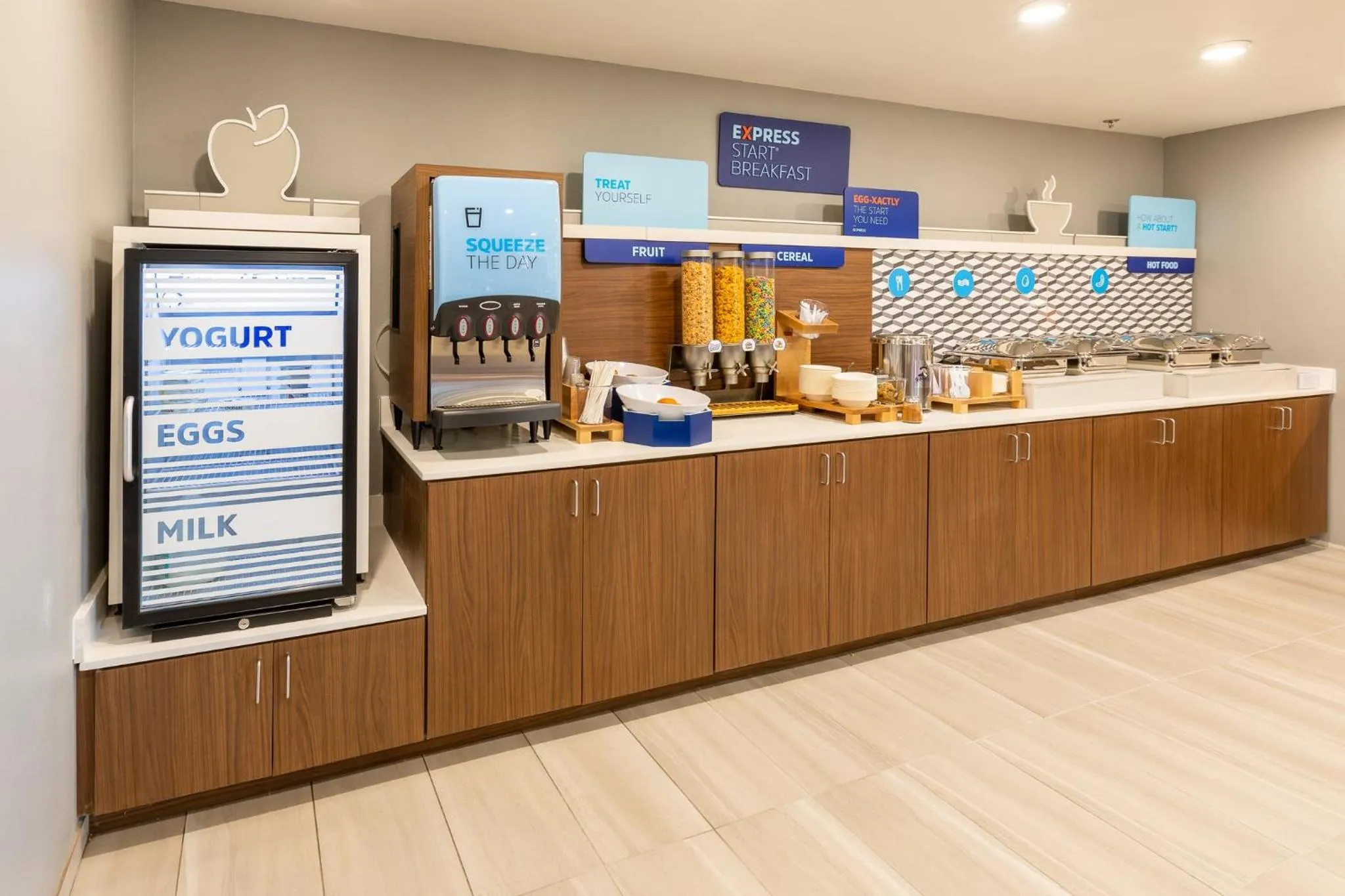 Breakfast in Holiday Inn Express & Suites Englewood - Denver South by IHG