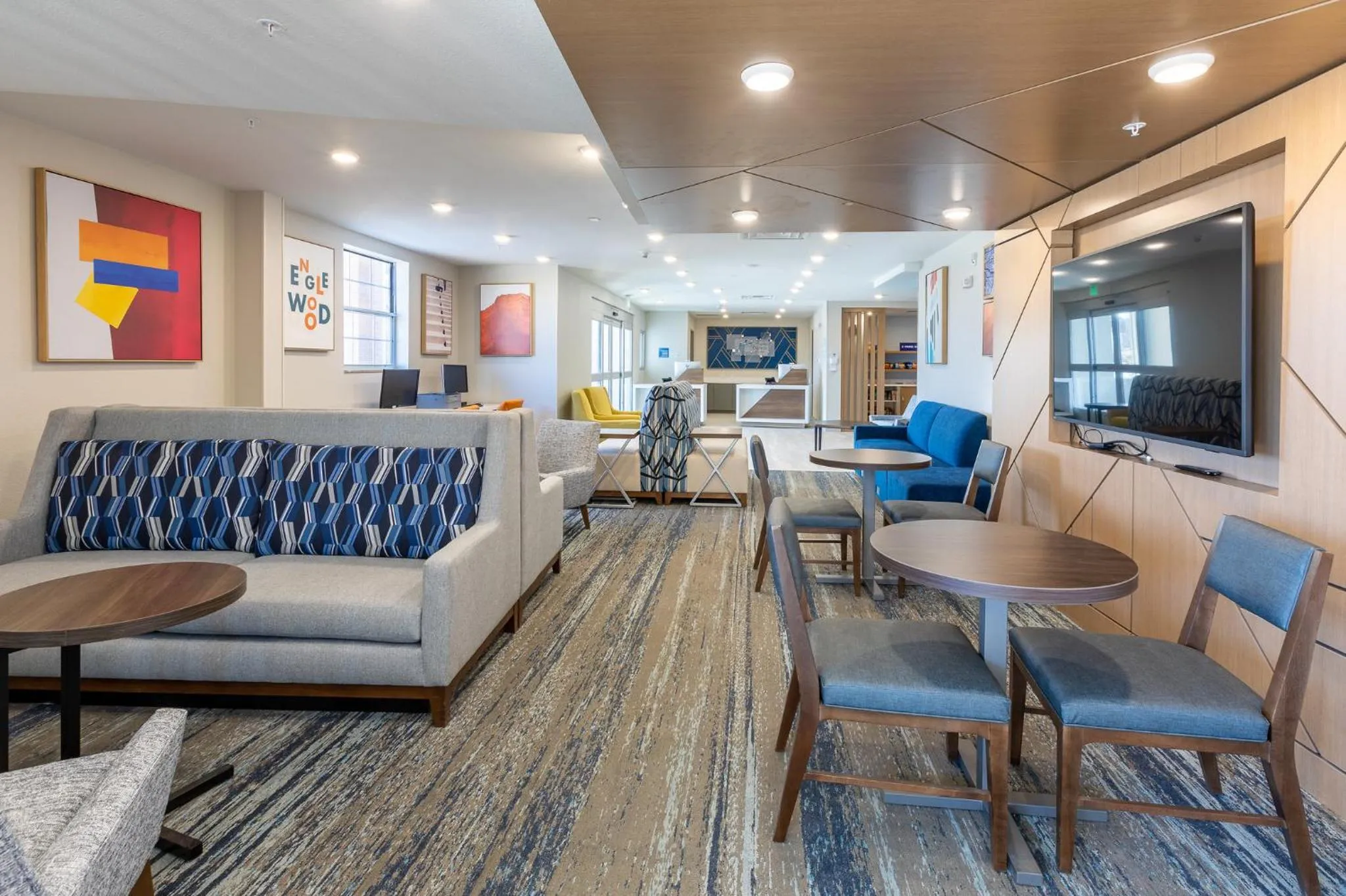 Property building in Holiday Inn Express & Suites Englewood - Denver South by IHG