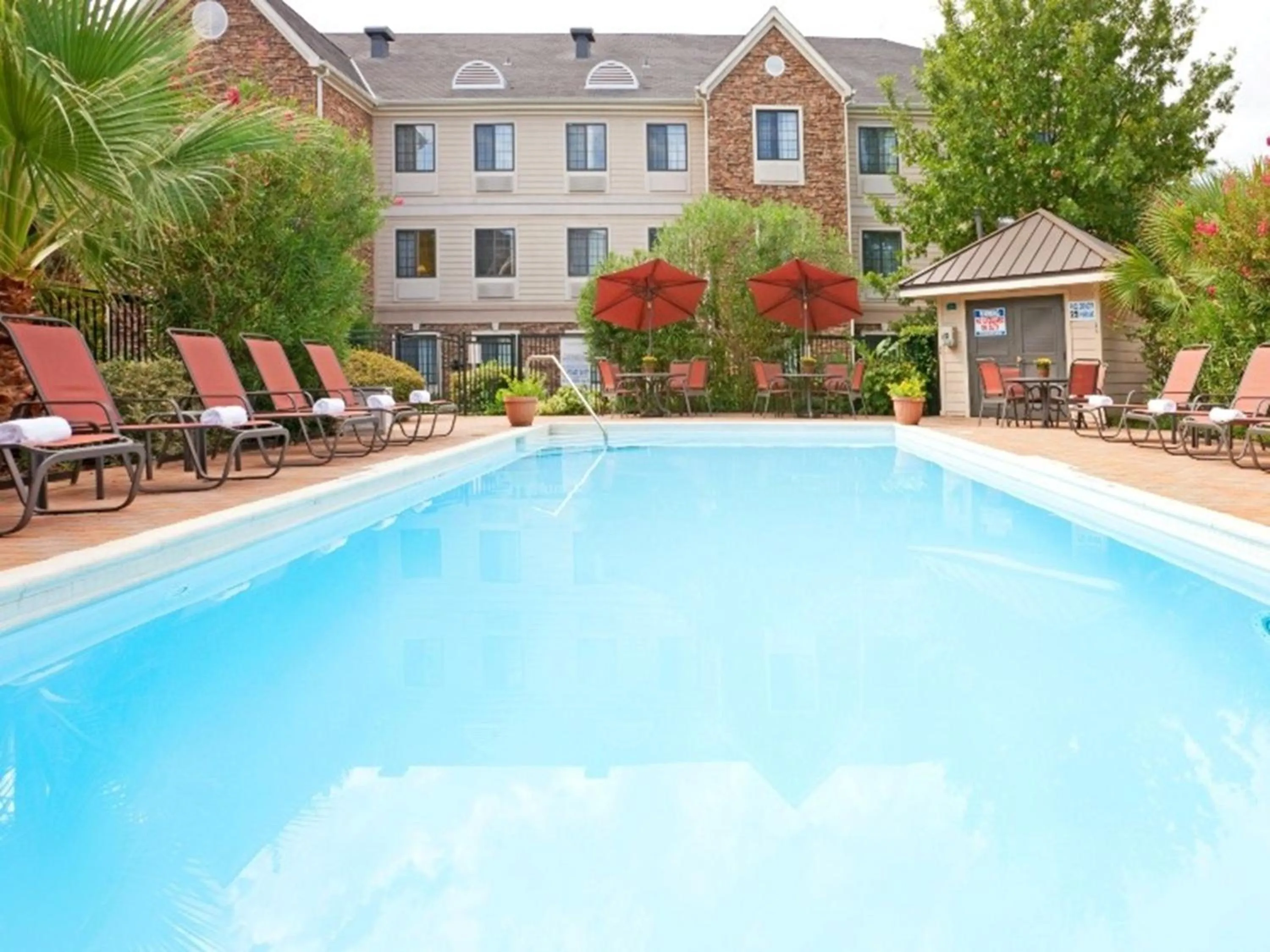 Swimming pool in Staybridge Suites Irving Las Colinas by IHG