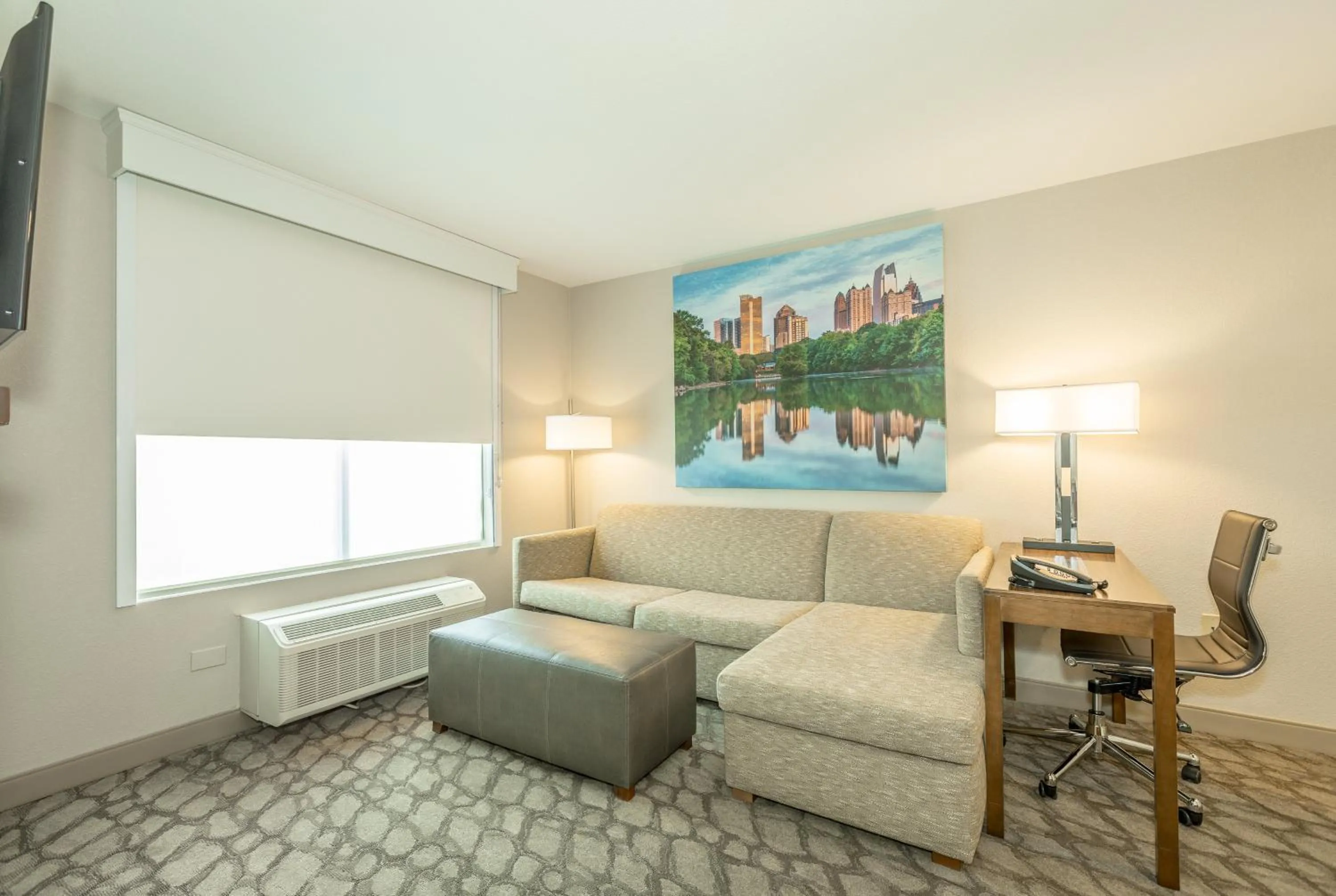 Bedroom in Holiday Inn Hotel and Suites Peachtree City by IHG