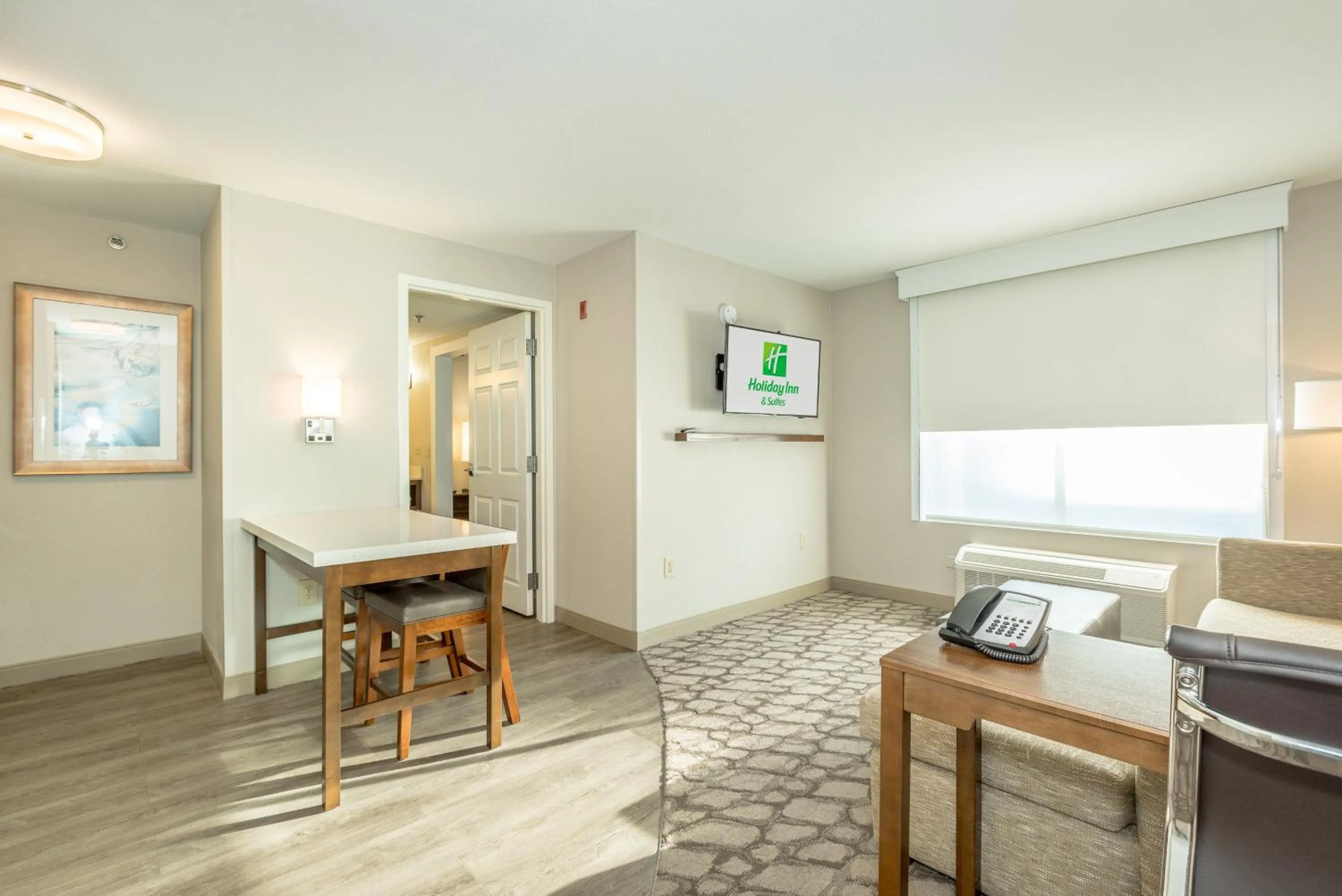 Bedroom in Holiday Inn Hotel and Suites Peachtree City by IHG