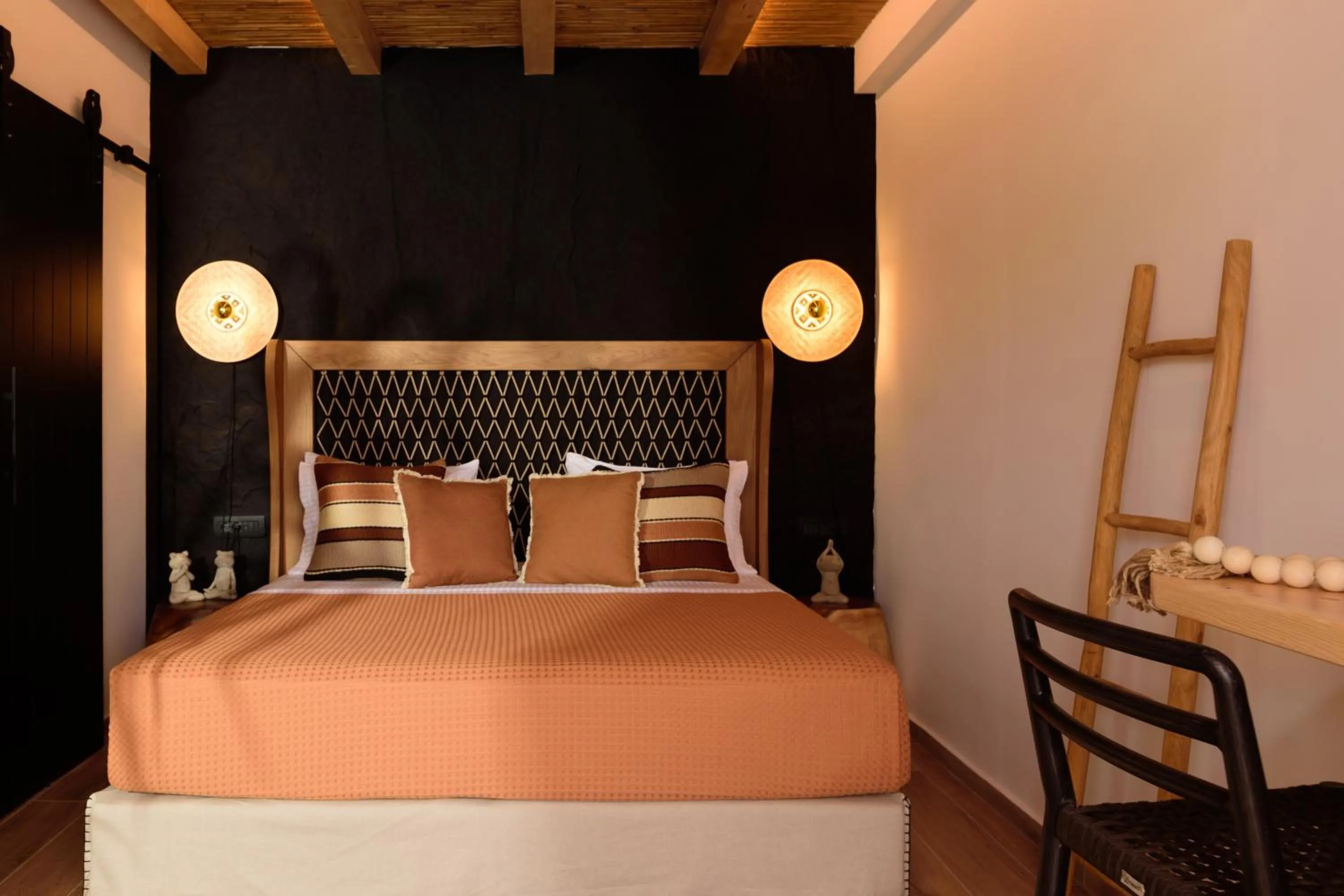 Photo of the whole room, Bed in Olive Mykonos Villas