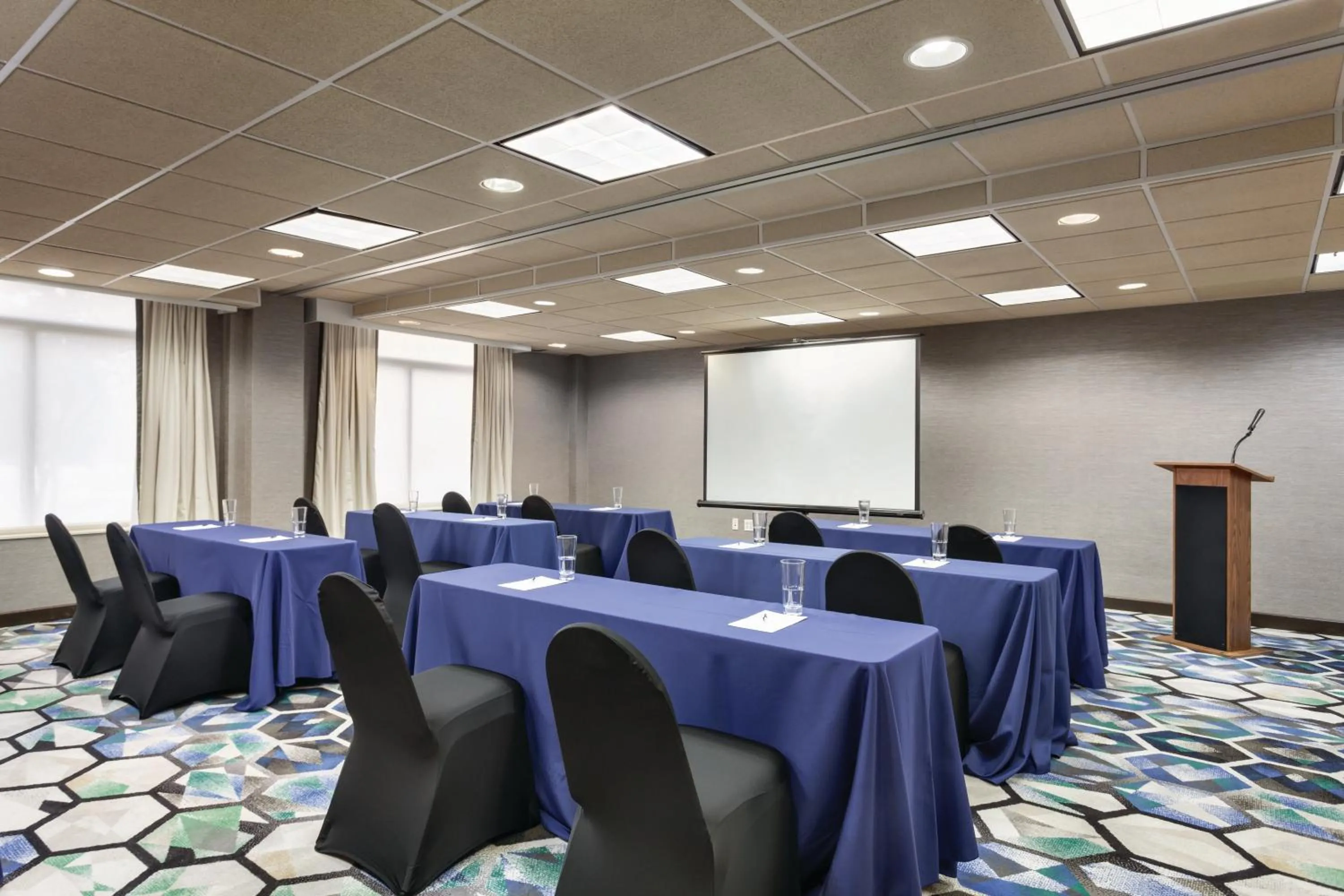 Banquet/Function facilities in Pace Hotel Addison