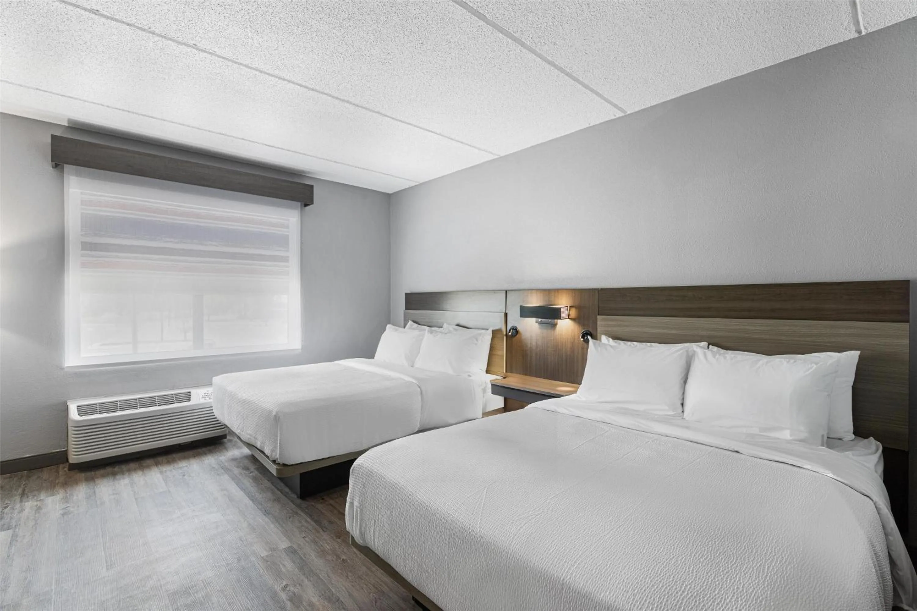 Bedroom, Bed in Best Western Plus Savannah Gateway