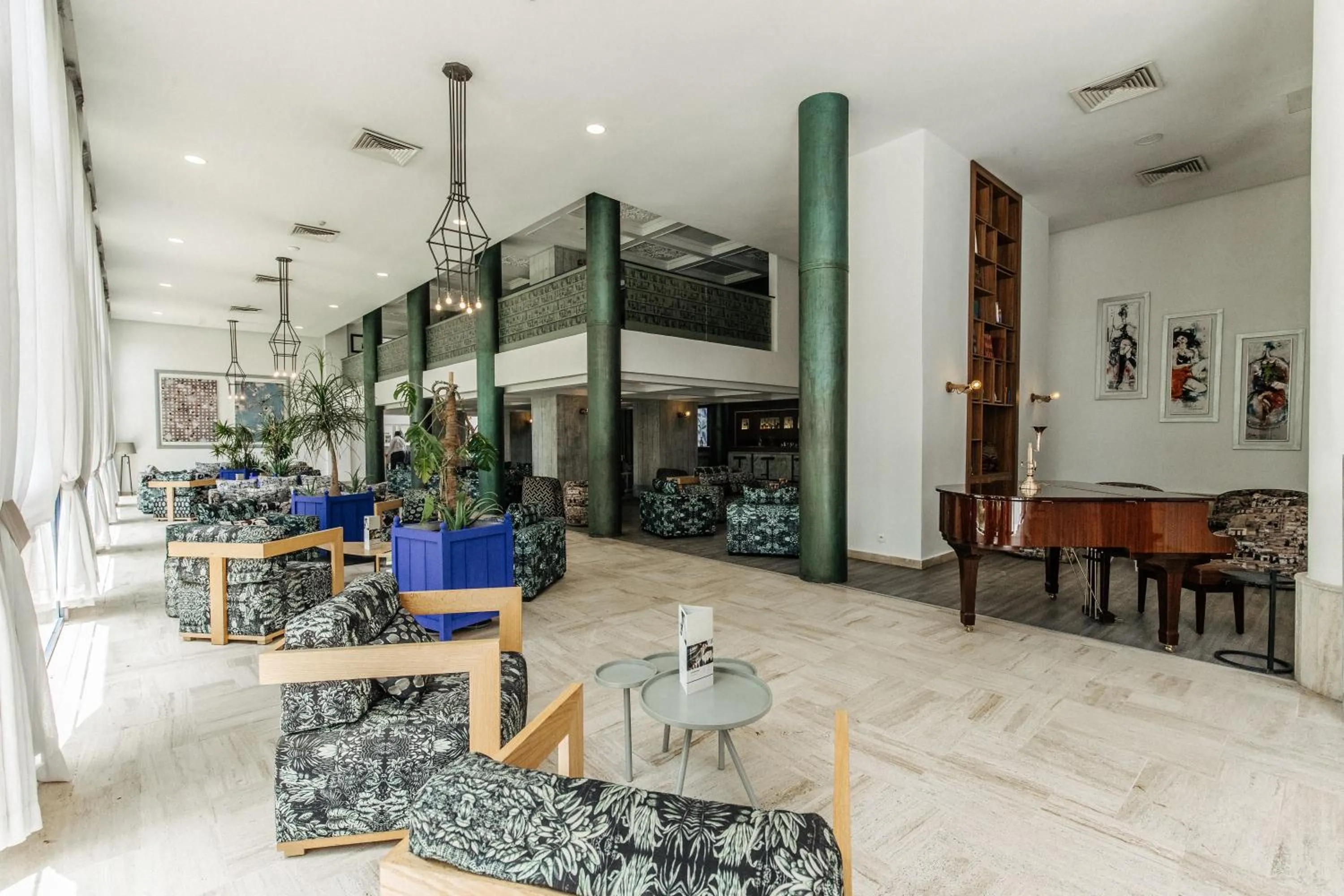 Restaurant/places to eat in Wazo Hotel