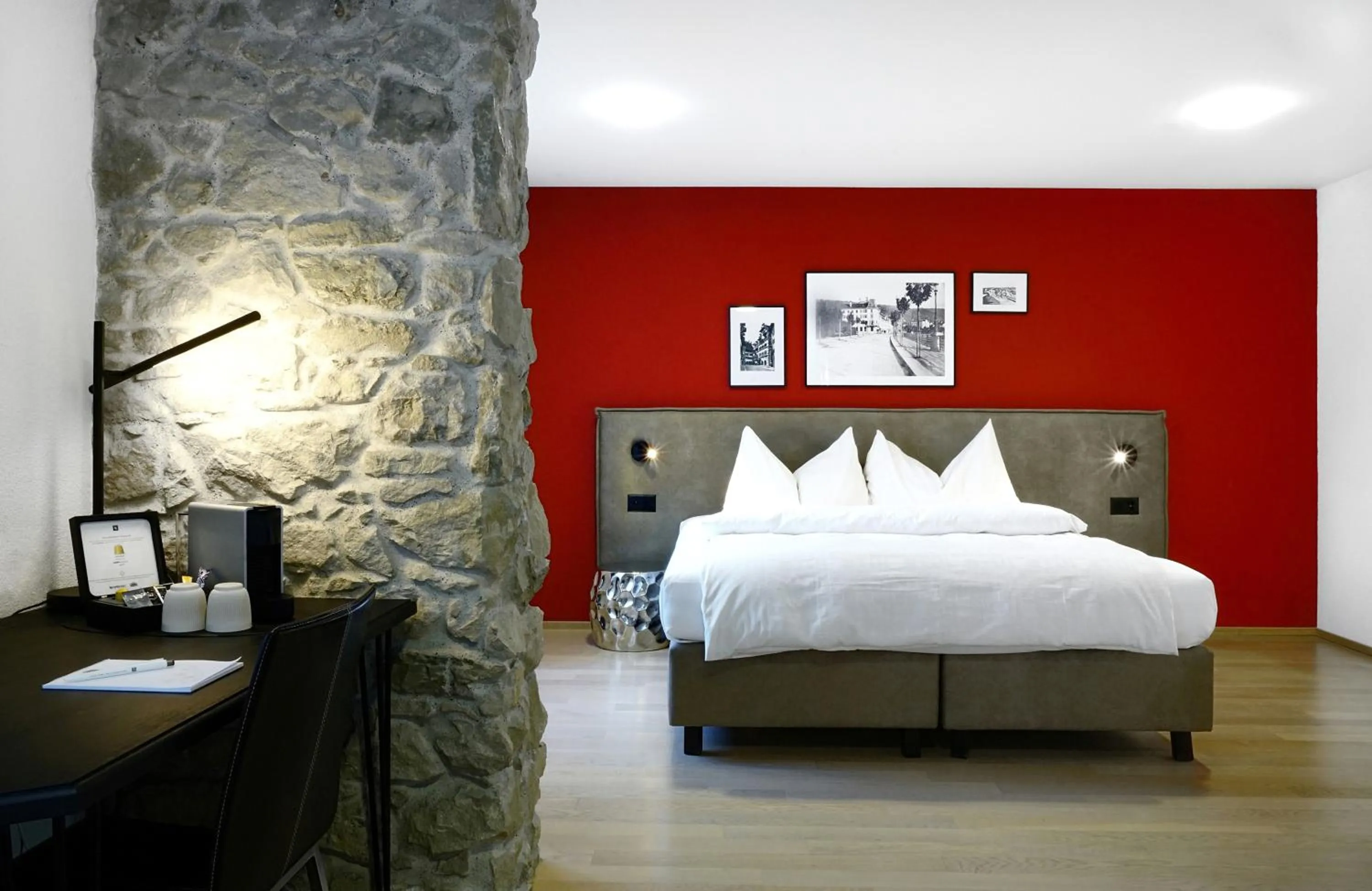 Bed in Hotel Zugertor