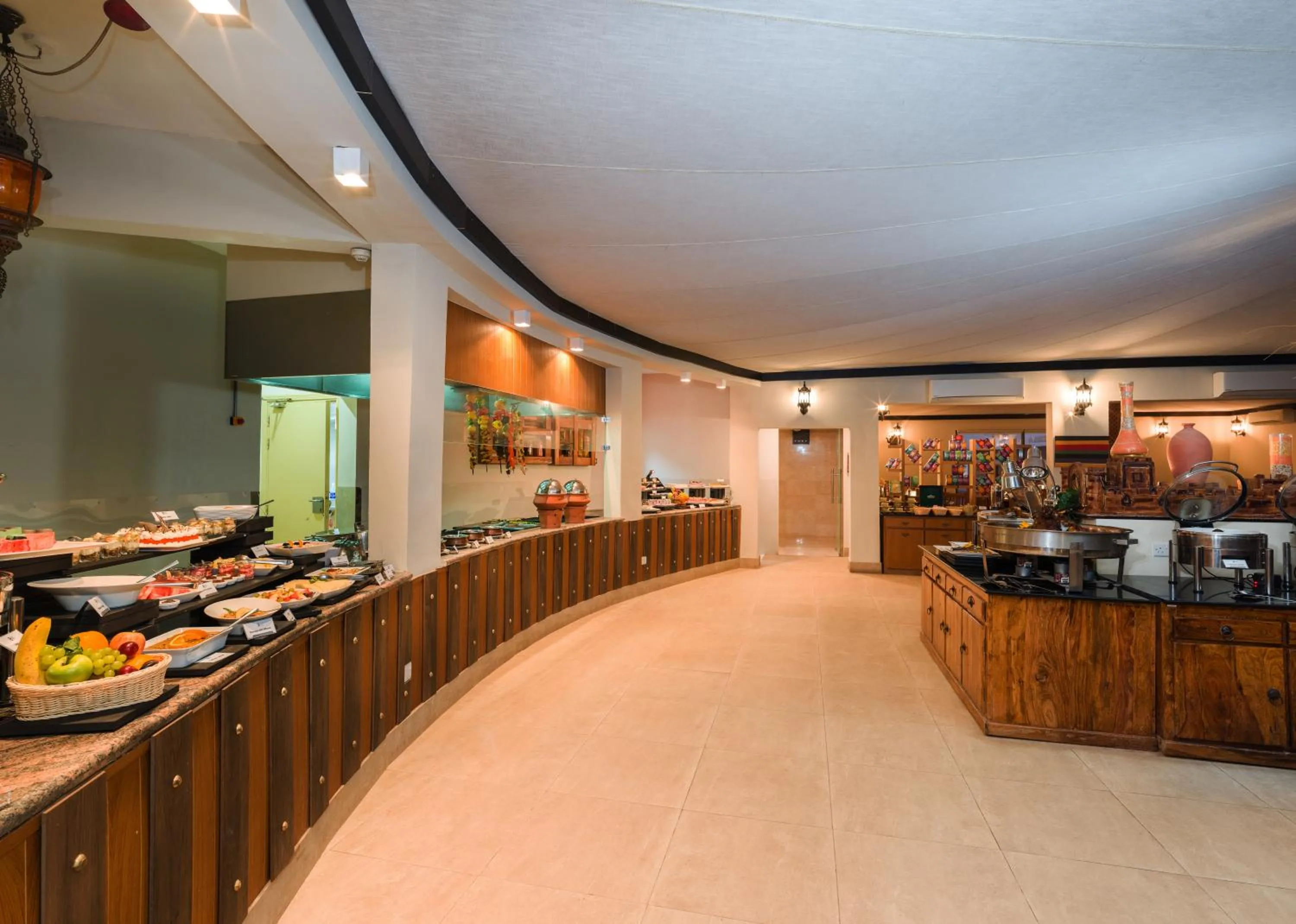 Restaurant/places to eat in Desert Nights Resort