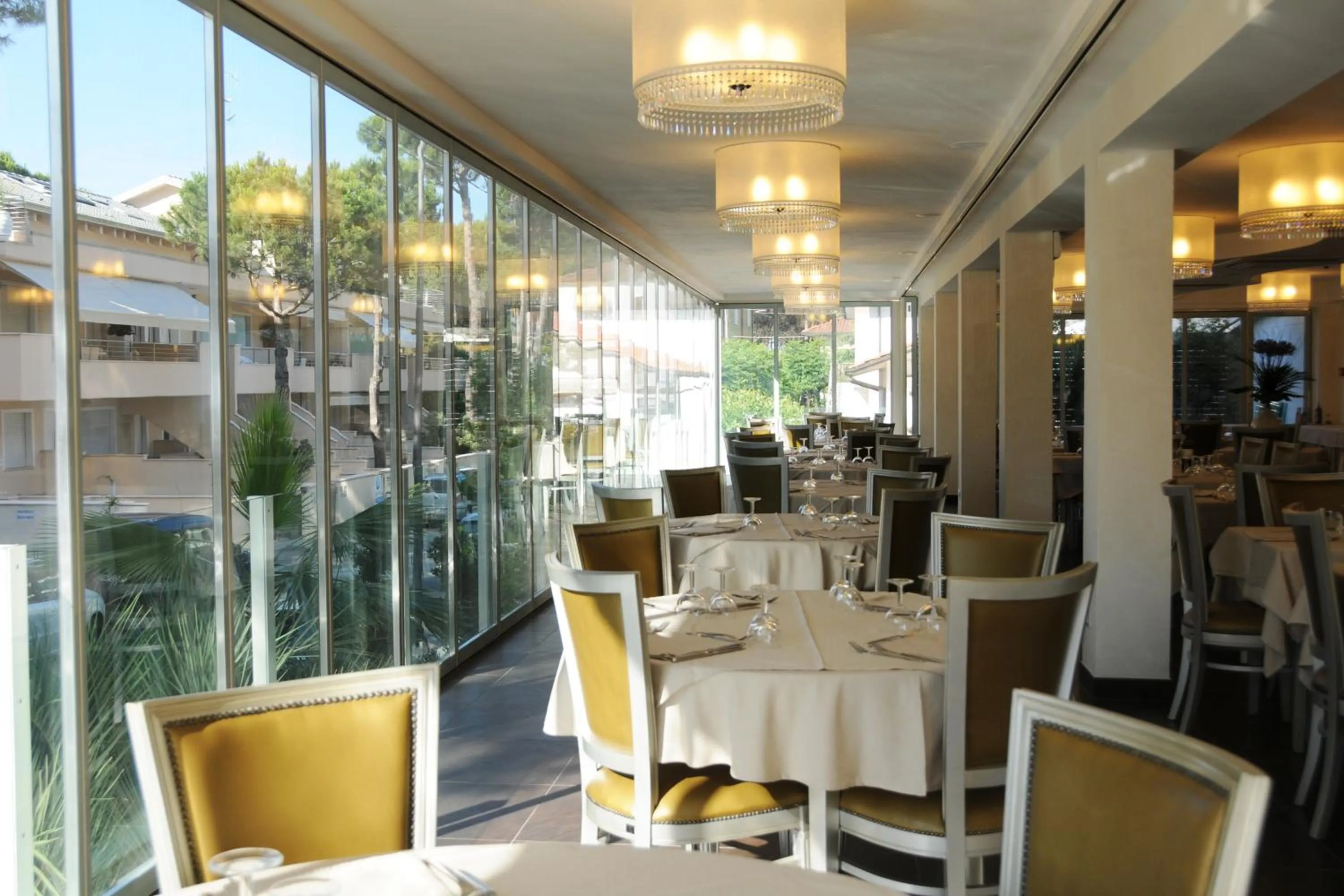 Restaurant/places to eat in Hotel Caribia Pinarella