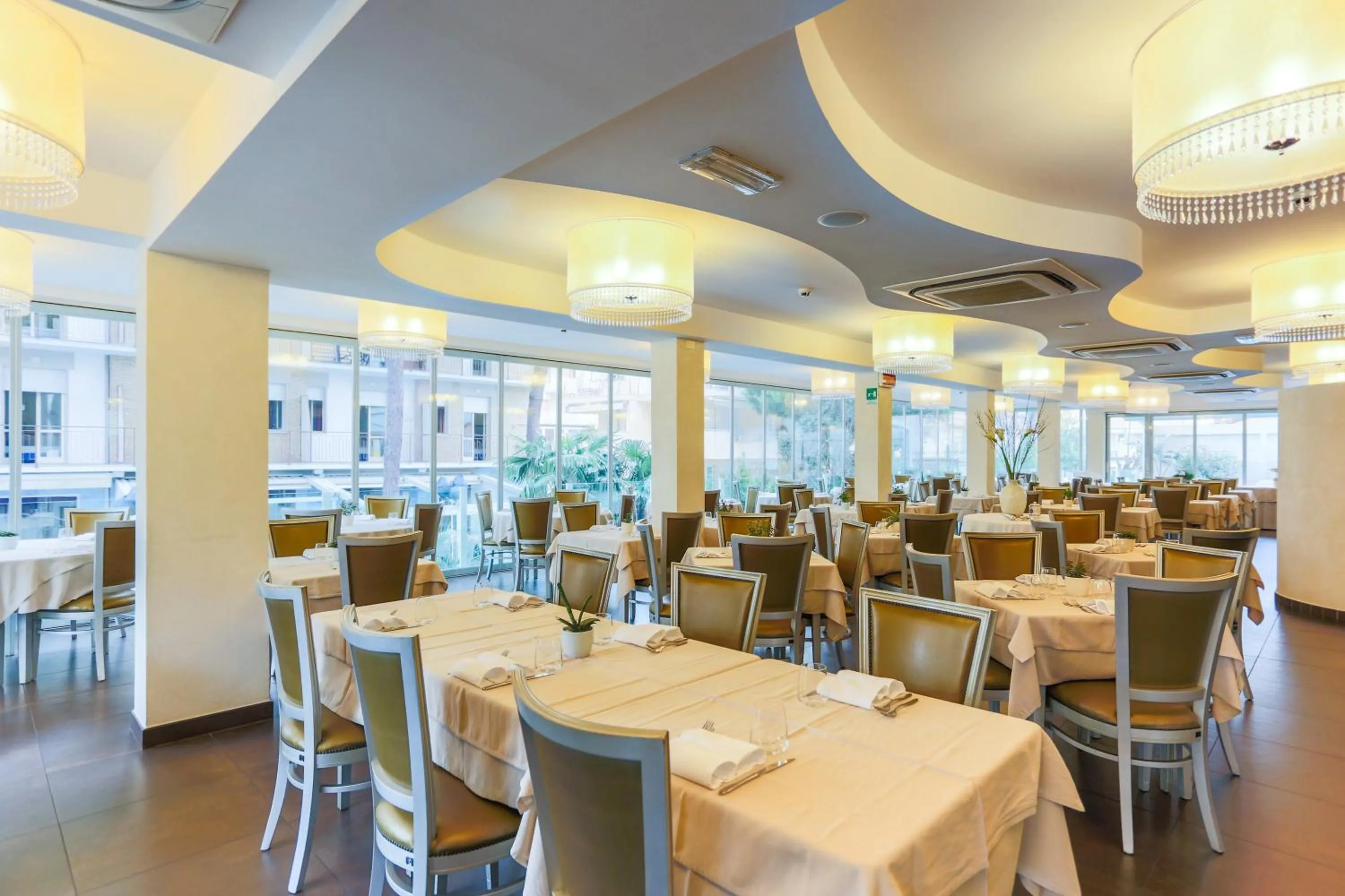 Restaurant/places to eat in Hotel Caribia Pinarella