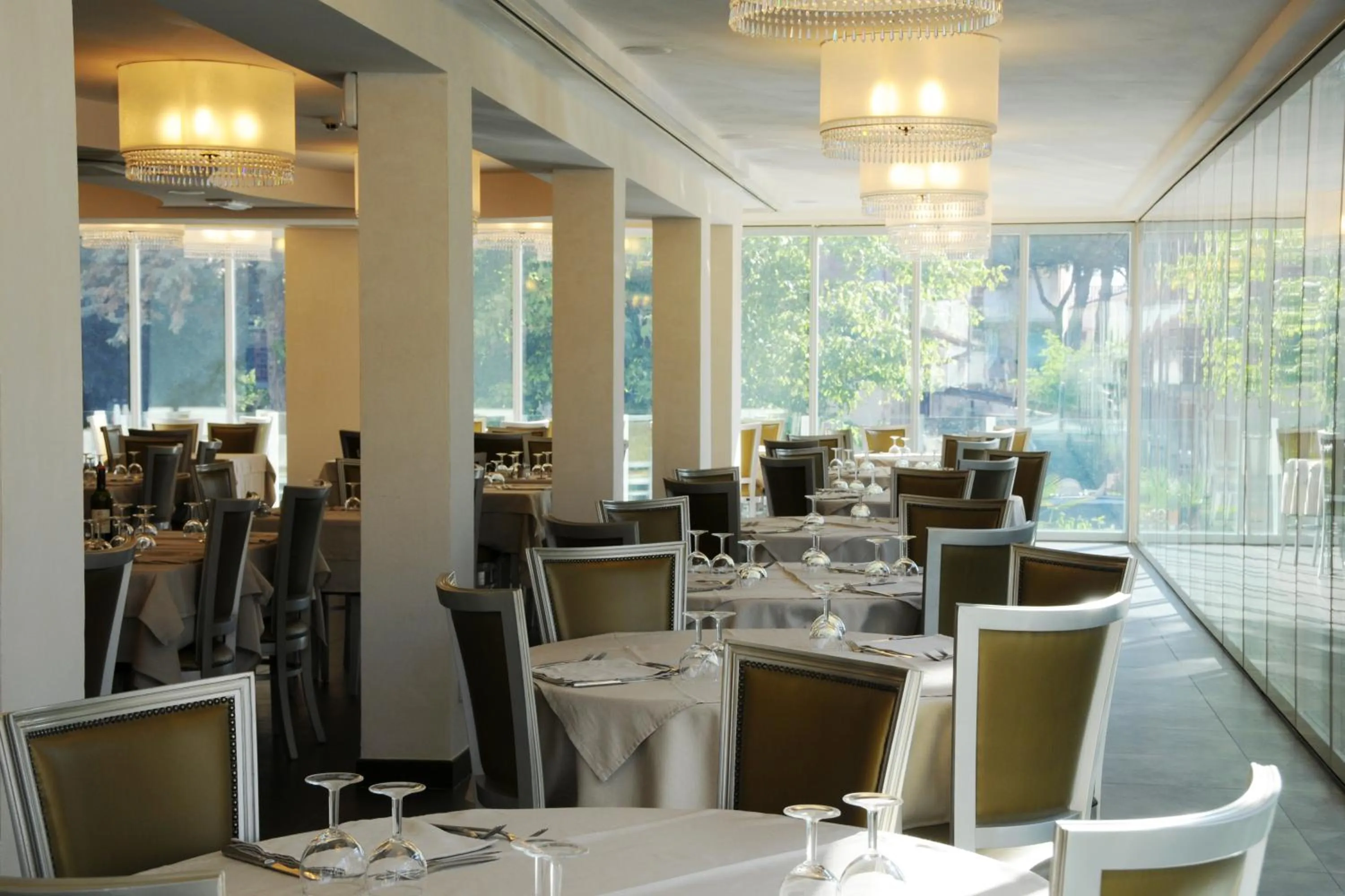 Restaurant/places to eat in Hotel Caribia Pinarella